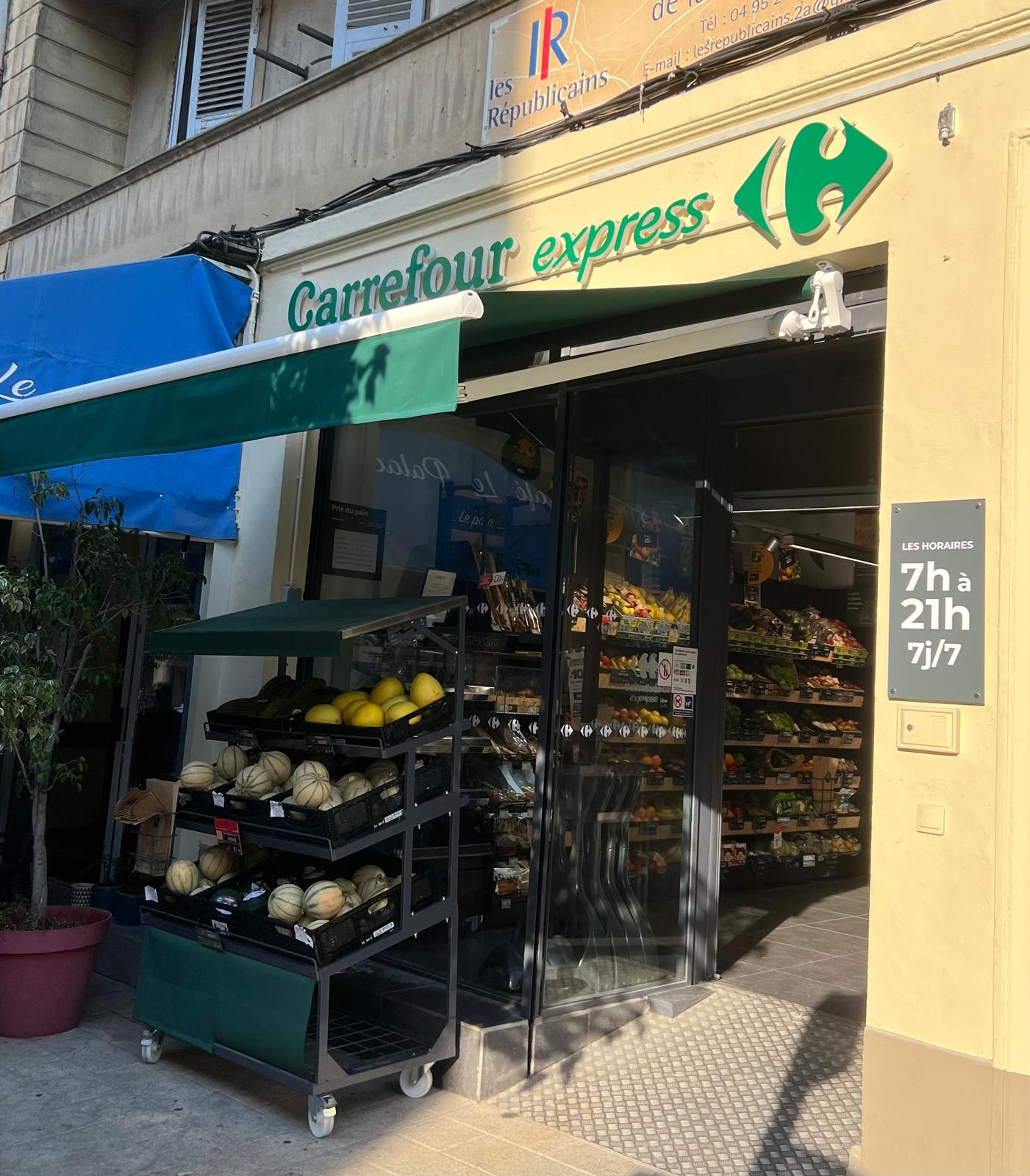 Foto 1 di Carrefour Express