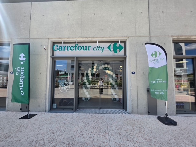 Foto 1 di Carrefour City