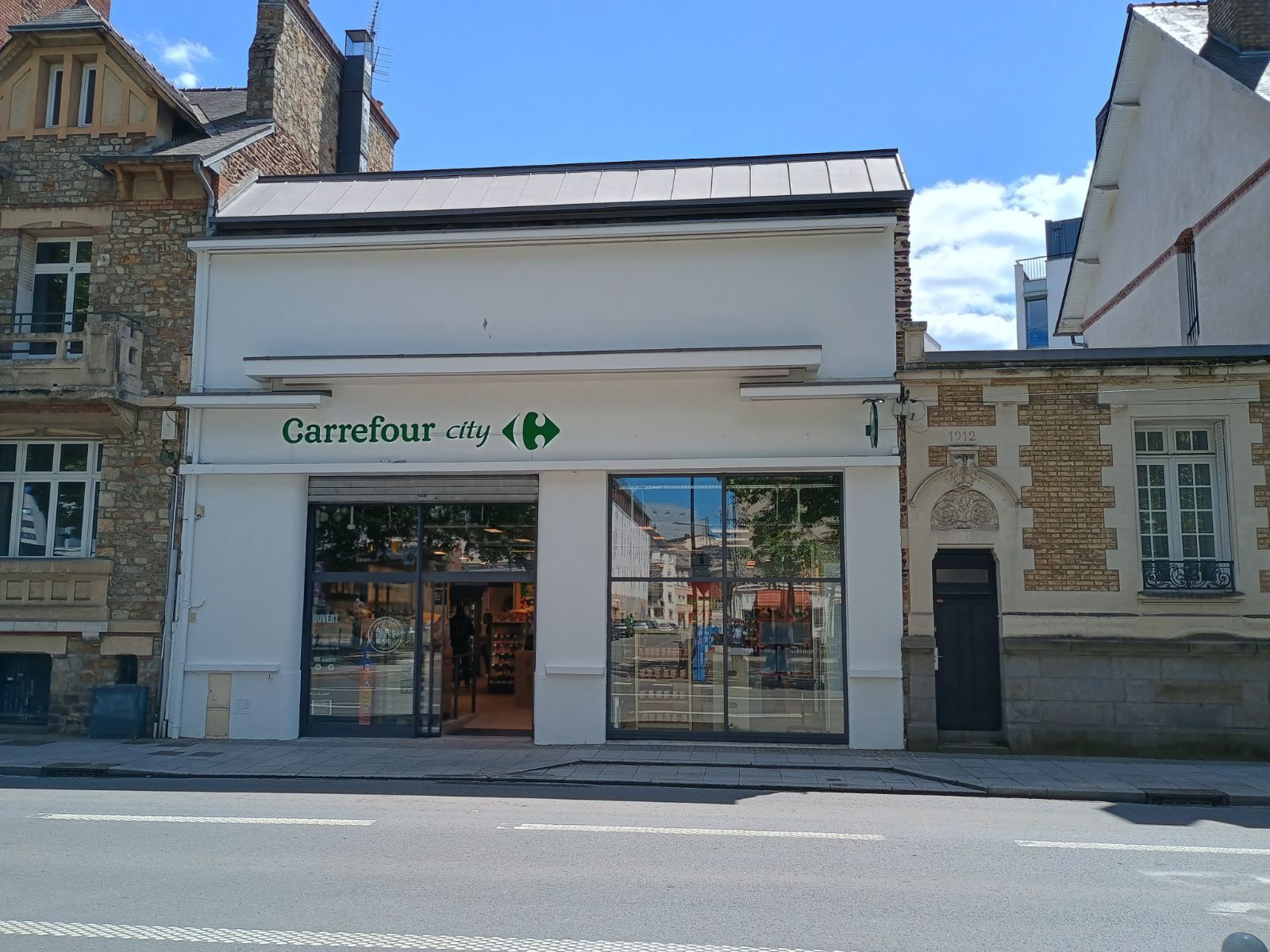 Foto 1 di Carrefour Express