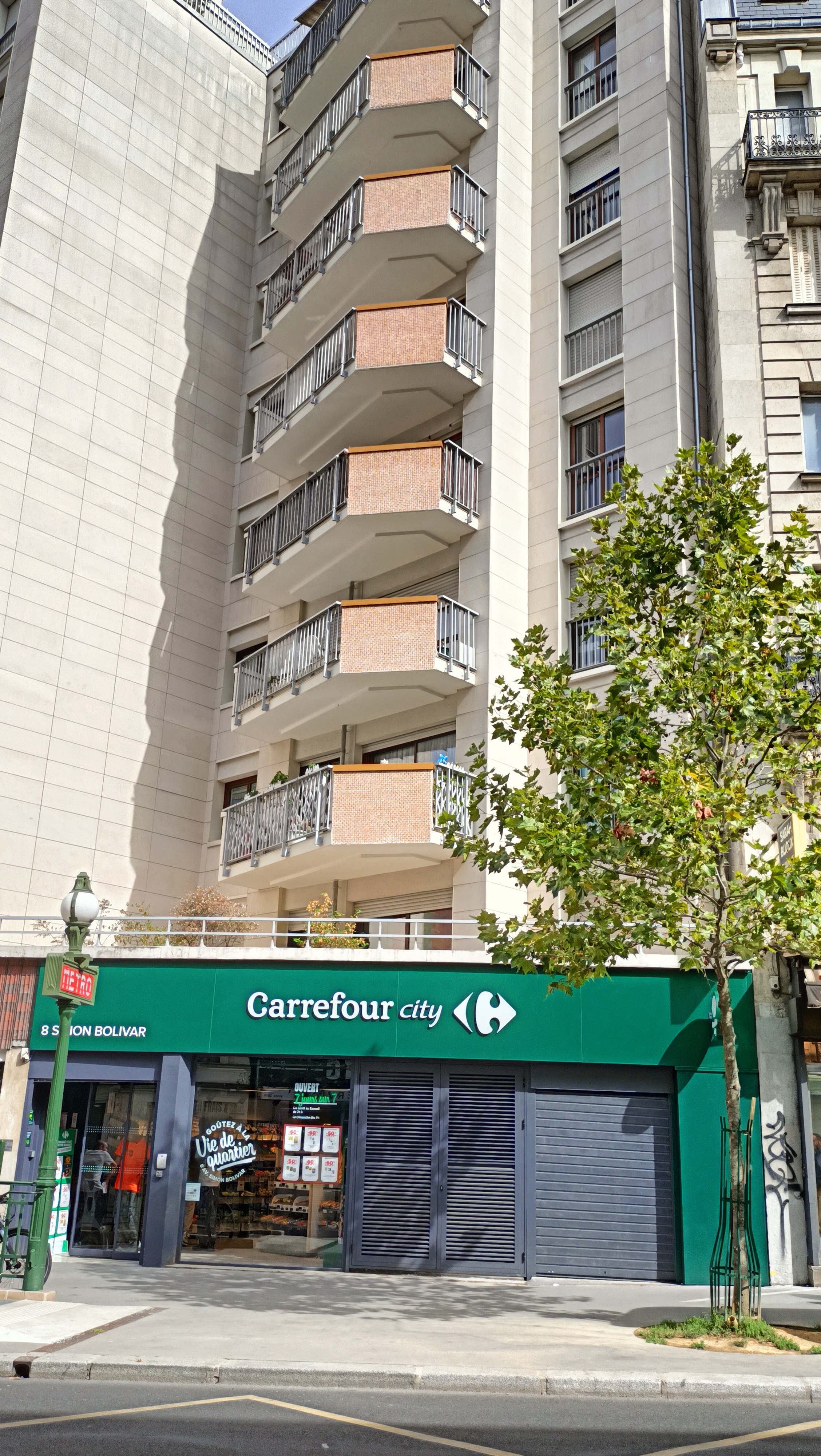 Foto 12 di Carrefour City