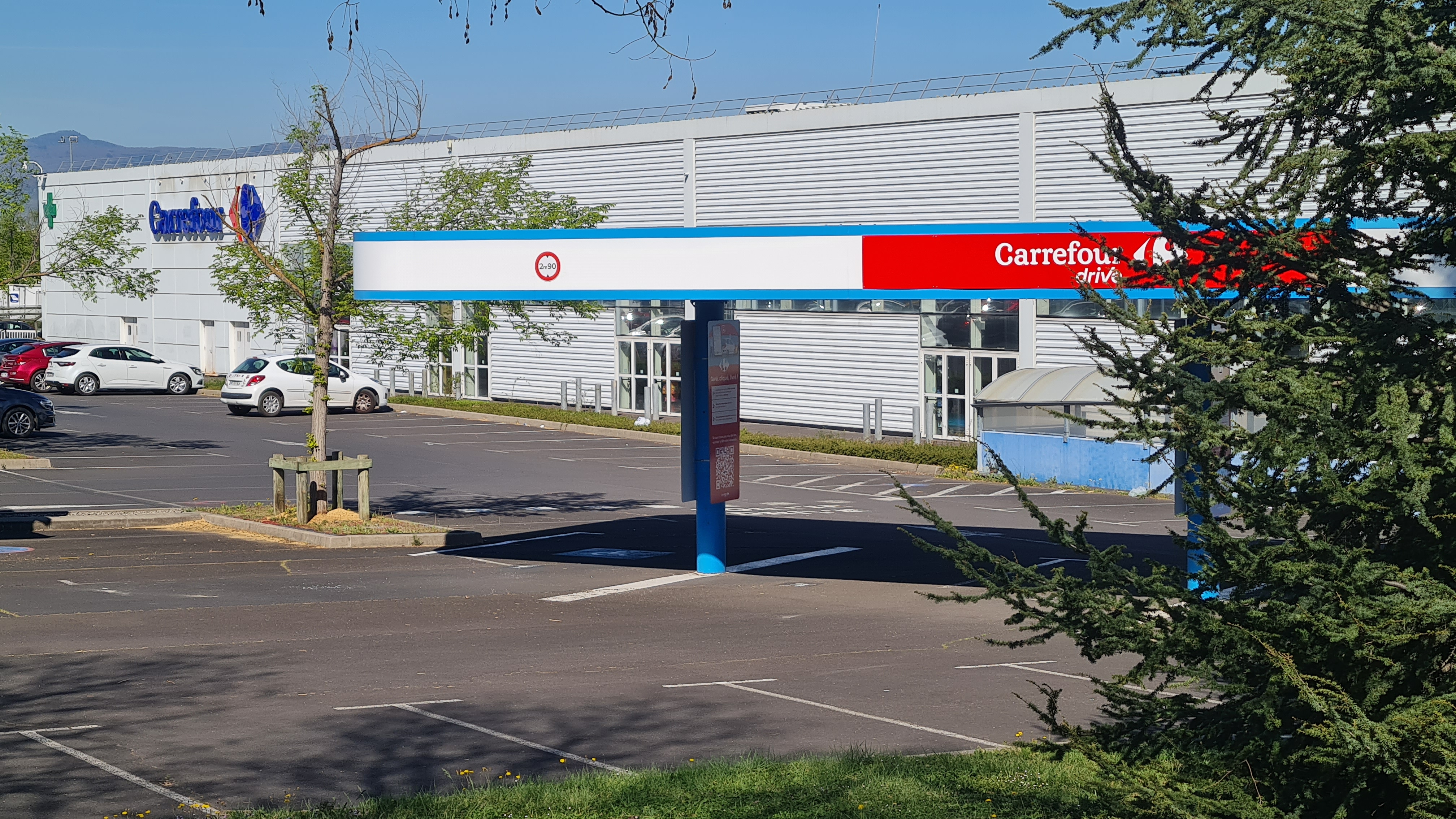 Foto 7 di Carrefour Drive