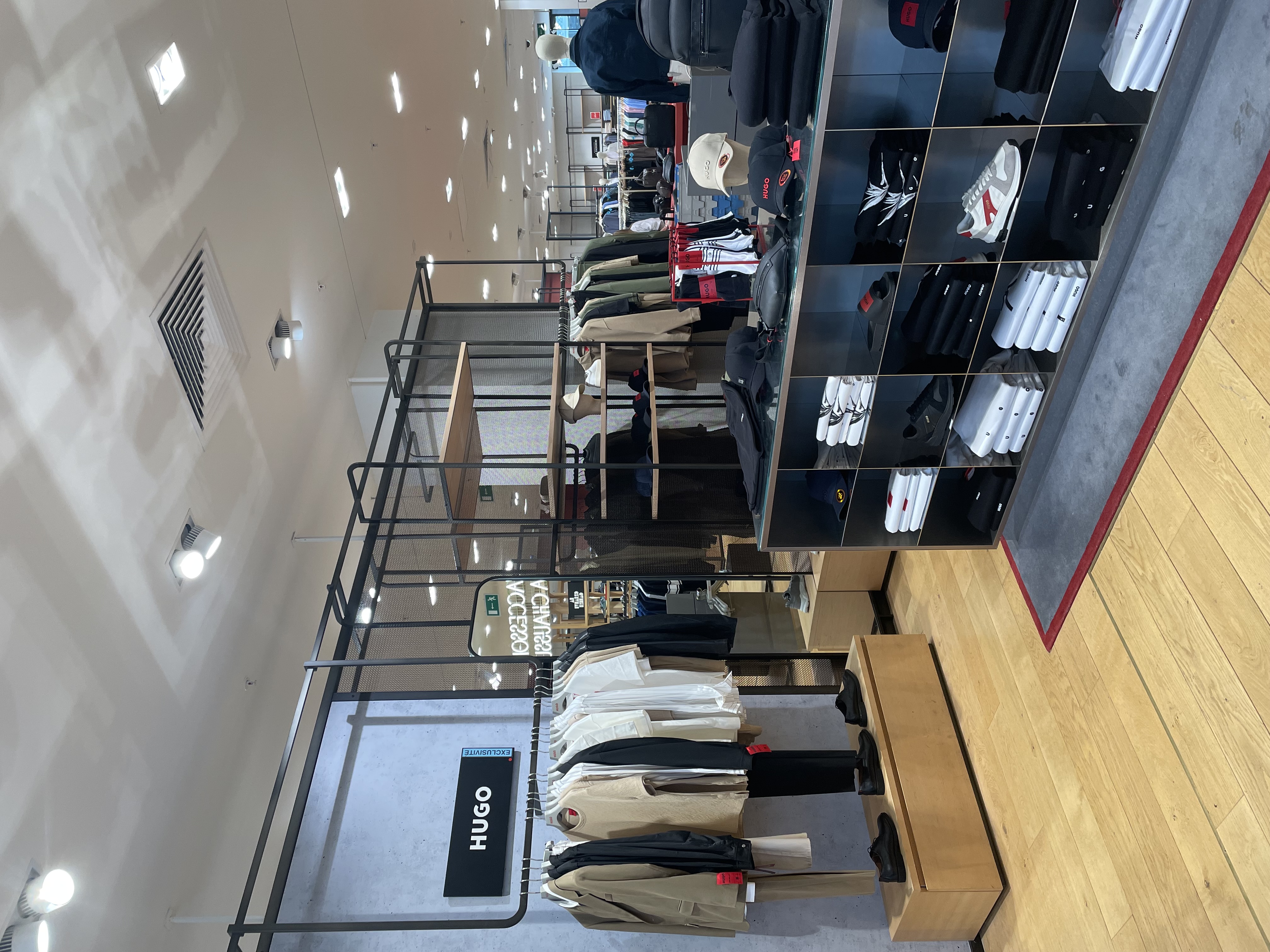 Foto 3 di Hugo Boss