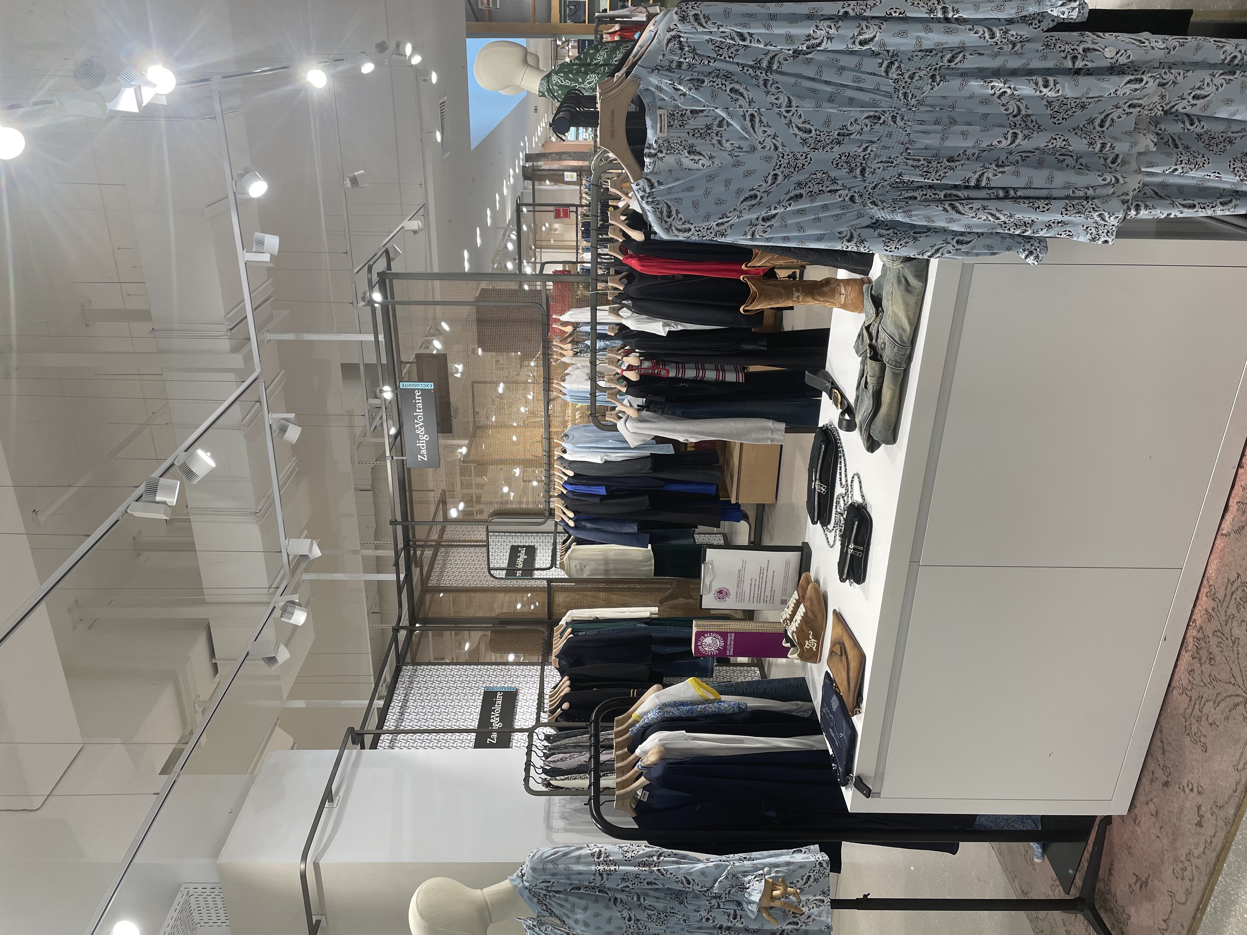 Foto 1 di Zadig & Voltaire