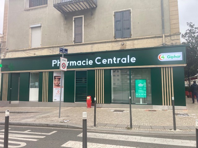 Foto 1 di Pharmacie Centrale