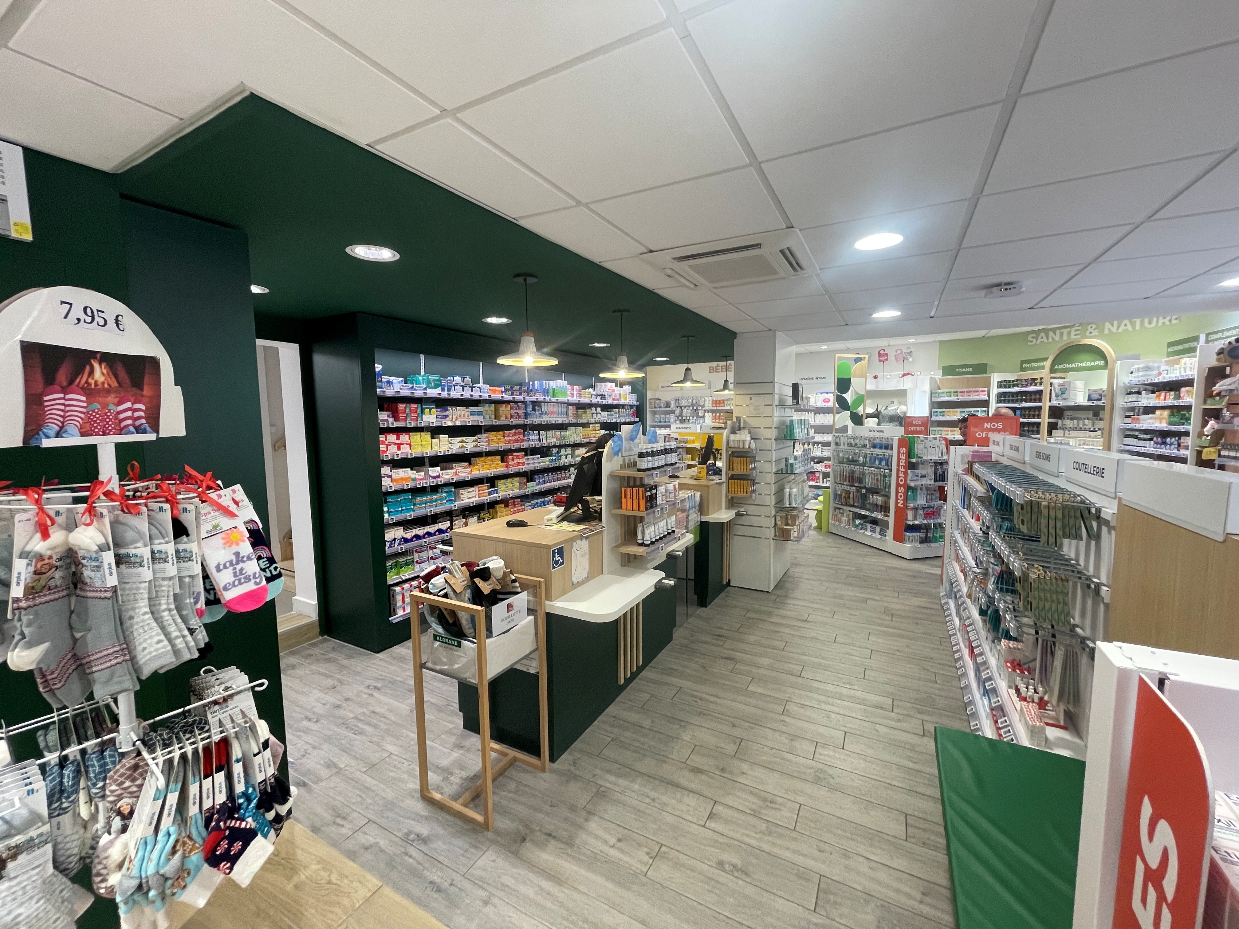 Foto 4 di Pharmacie Petit