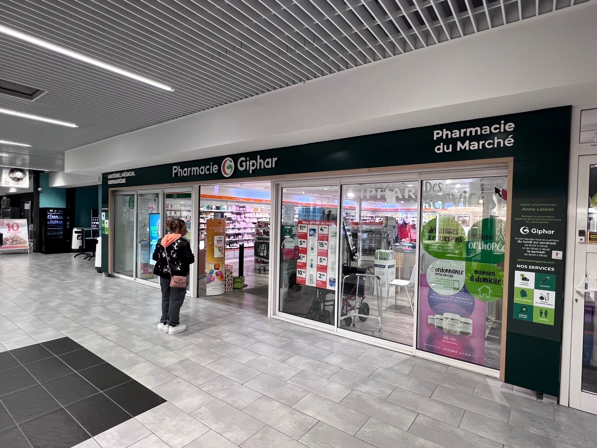 Foto 4 di Pharmacie du Marché