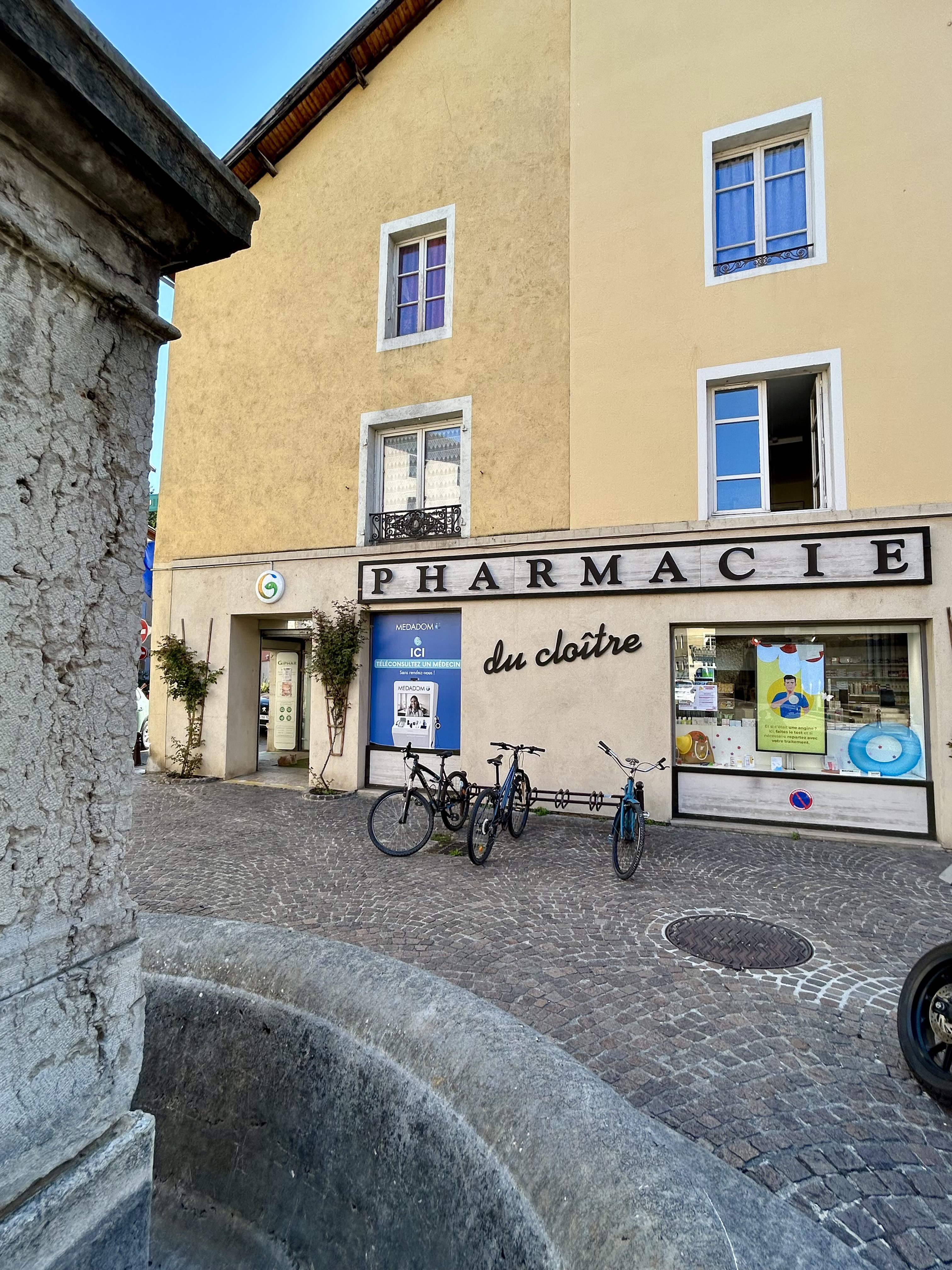 Foto 5 di Pharmacie du Cloitre
