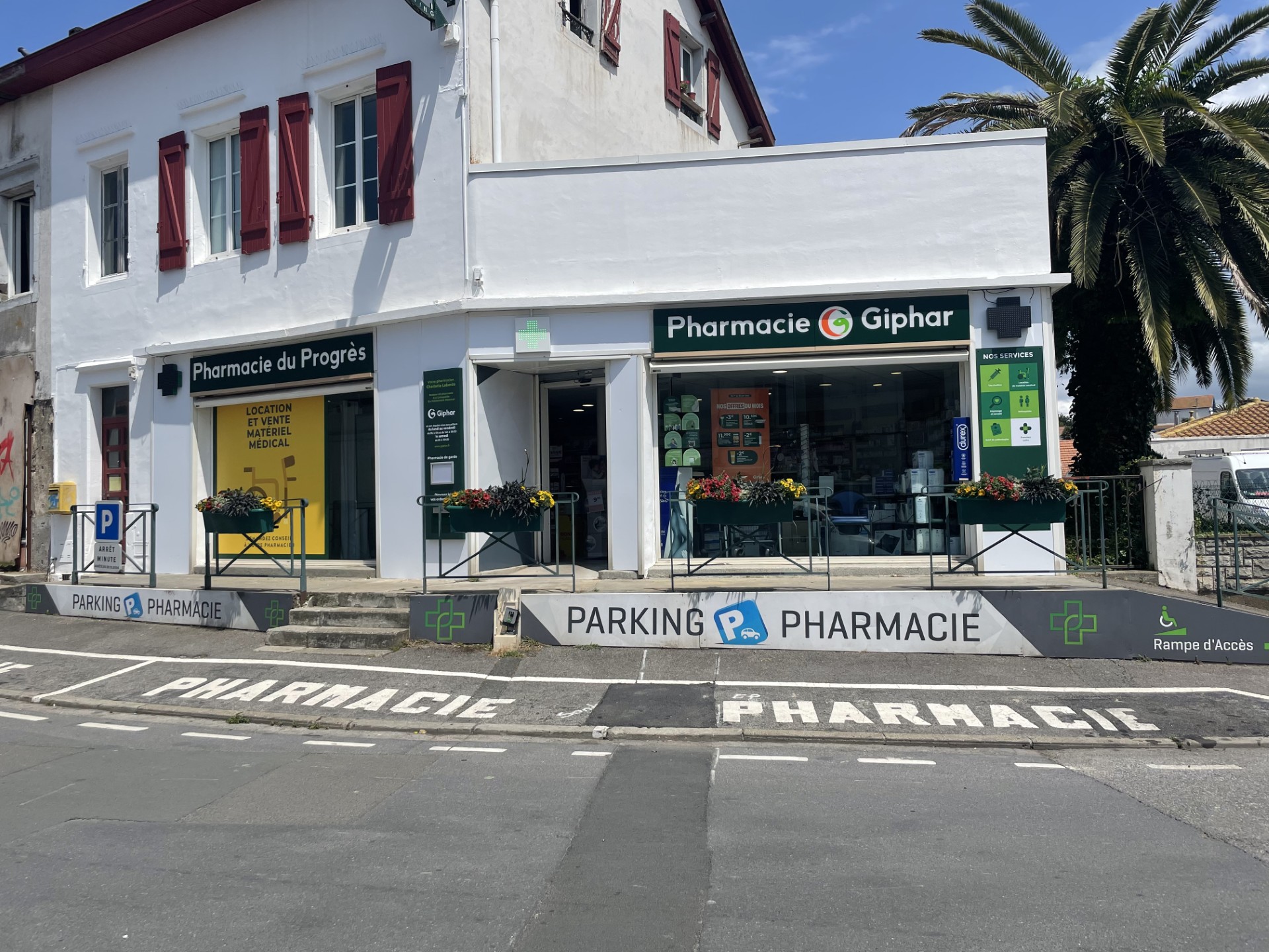 Foto 2 di Pharmacie du Progrès