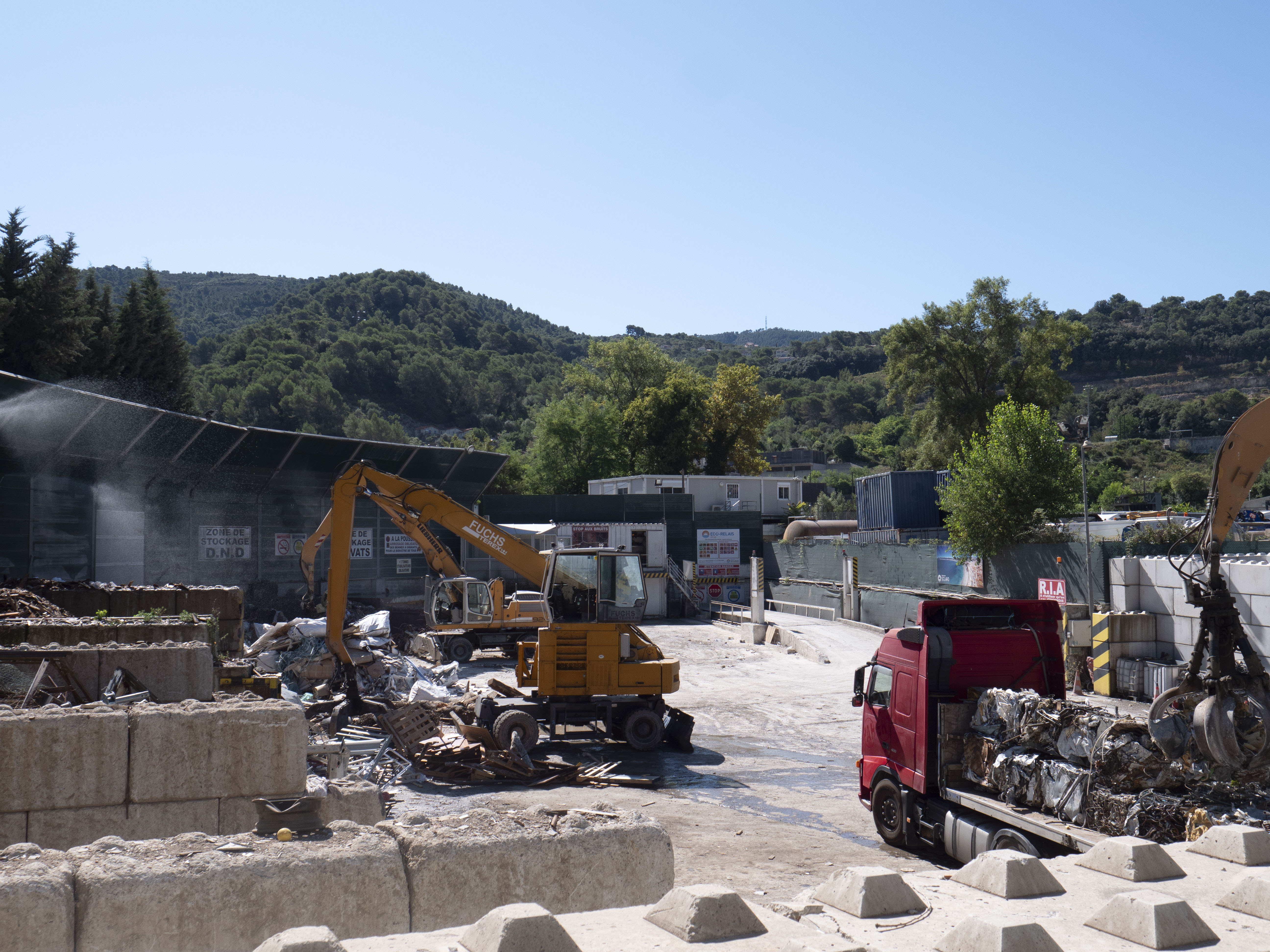 Fotografia 1 de Drap - Déchetterie Professionnelle