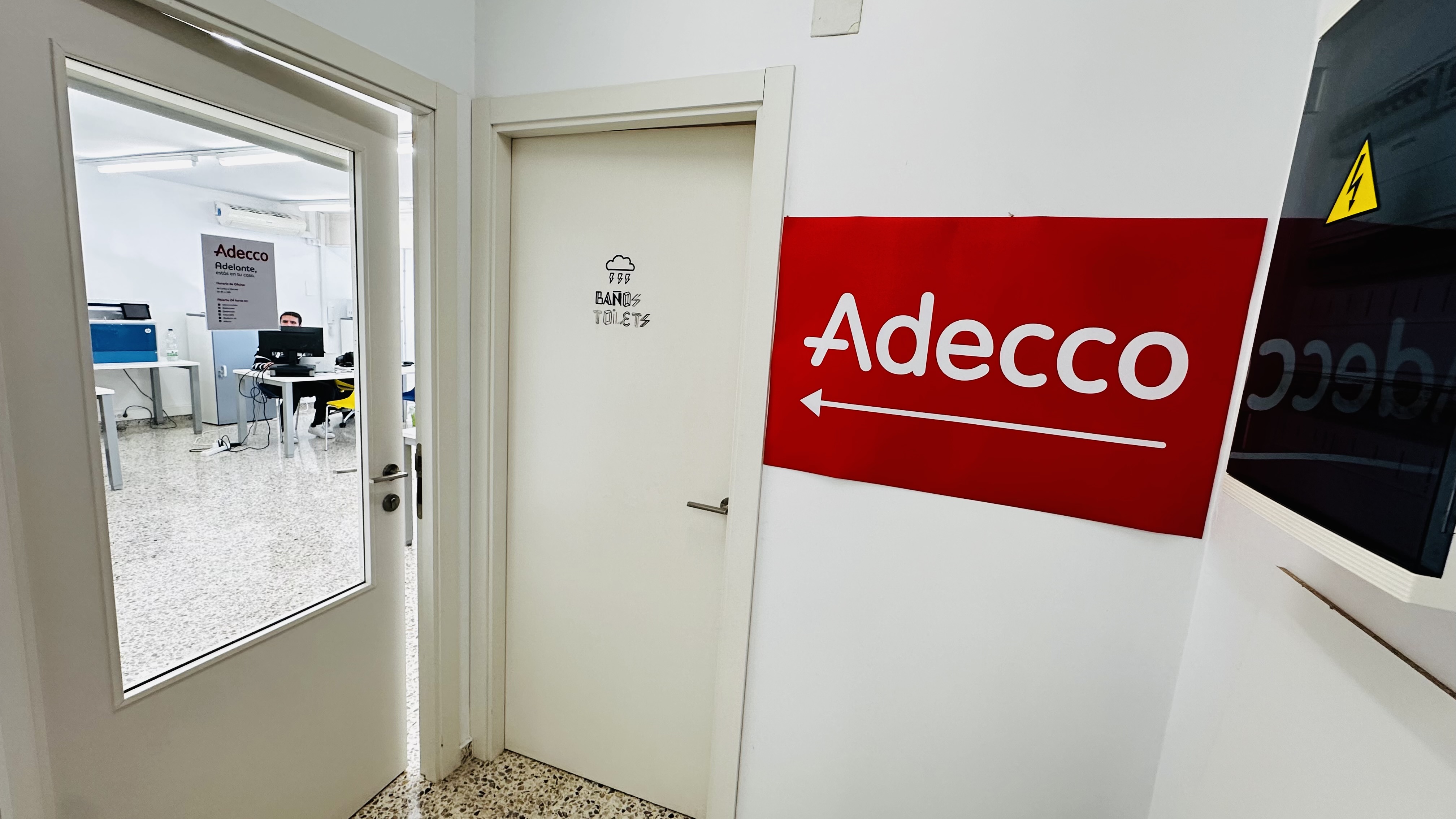 Foto 6 di Adecco Staffing