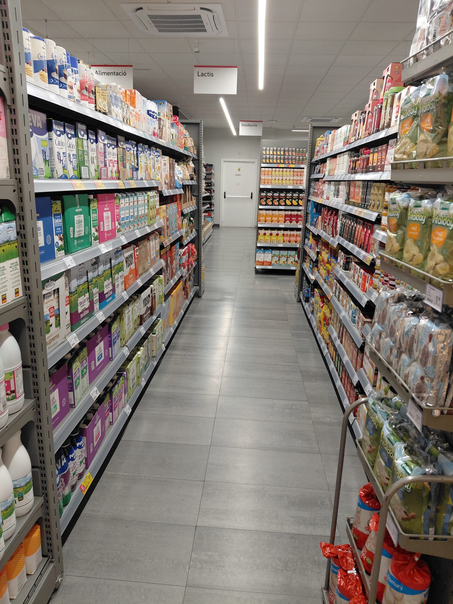 Foto 4 di Supermercados Charter