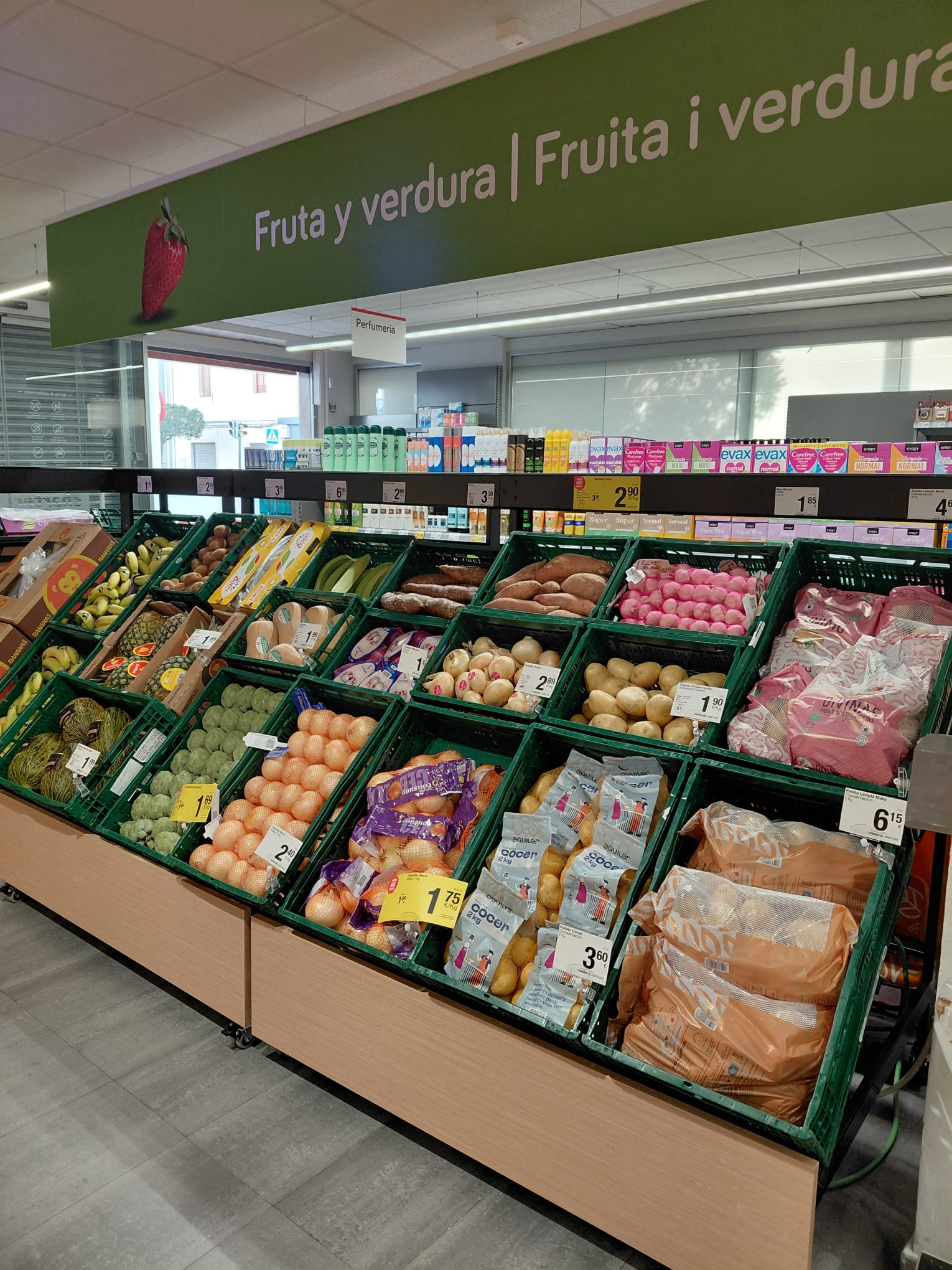 Foto 7 di Supermercados Charter