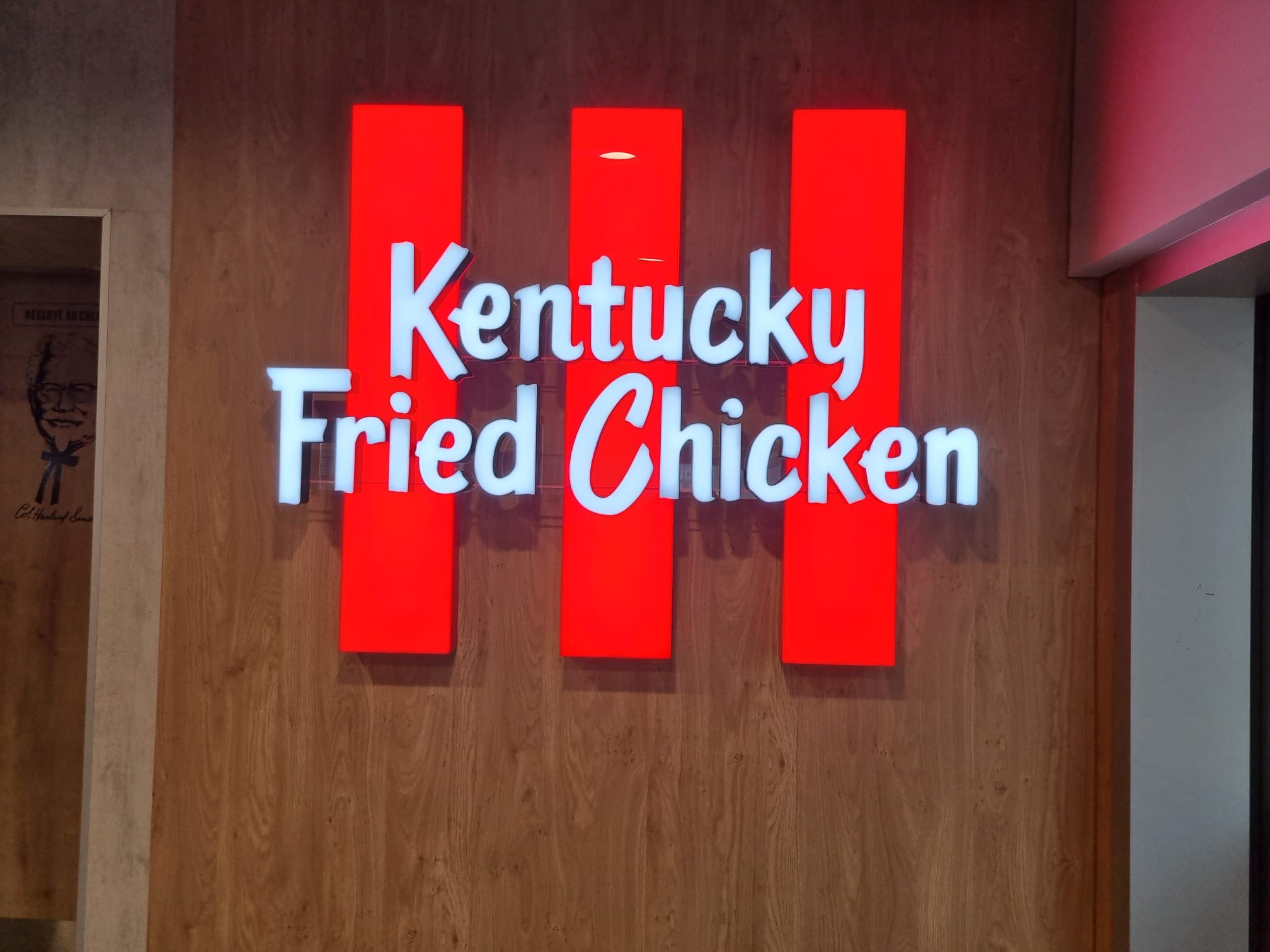 Foto 3 di KFC LENS CV