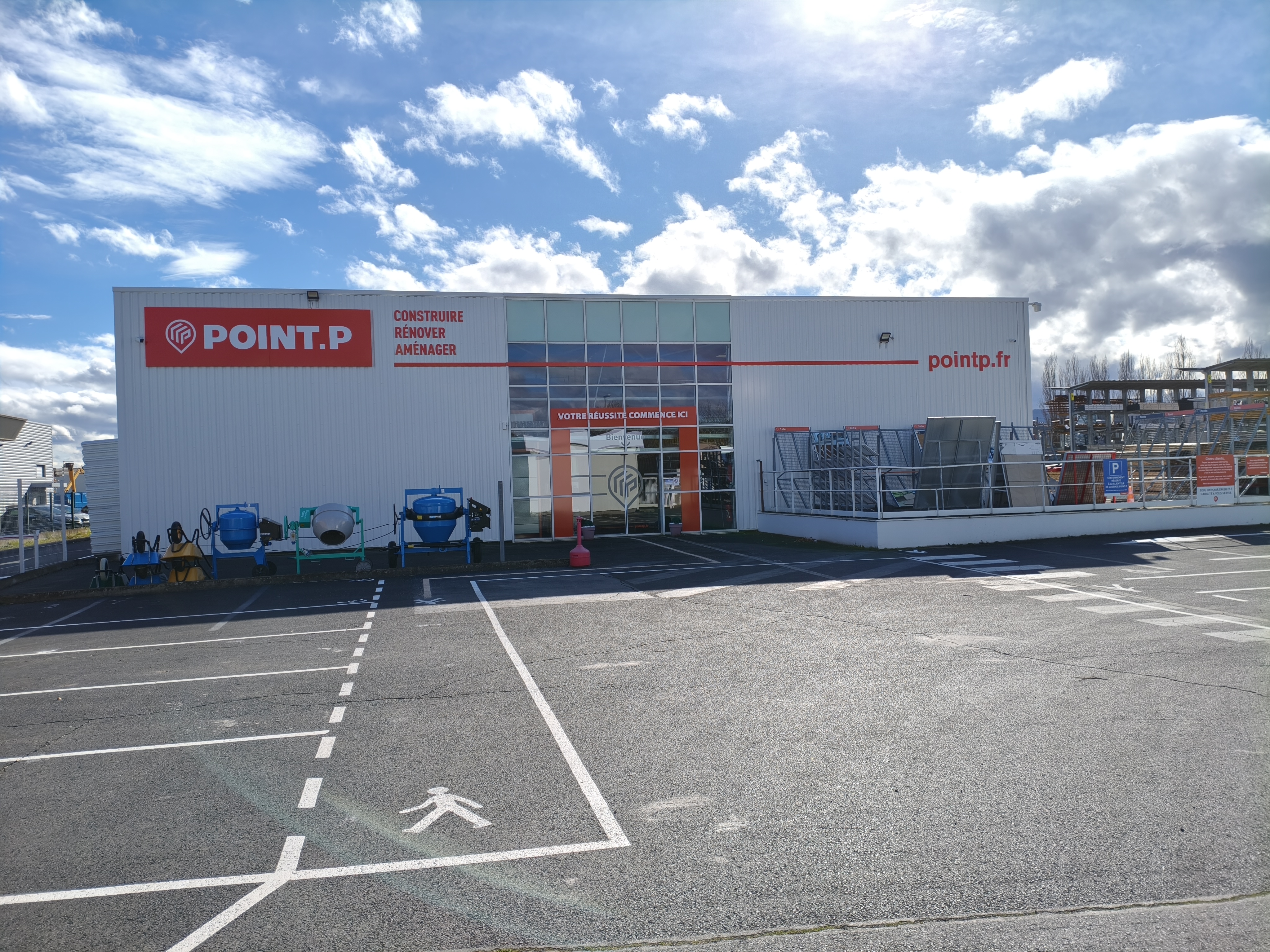 Foto 1 di POINT.P - Clermont-Ferrand