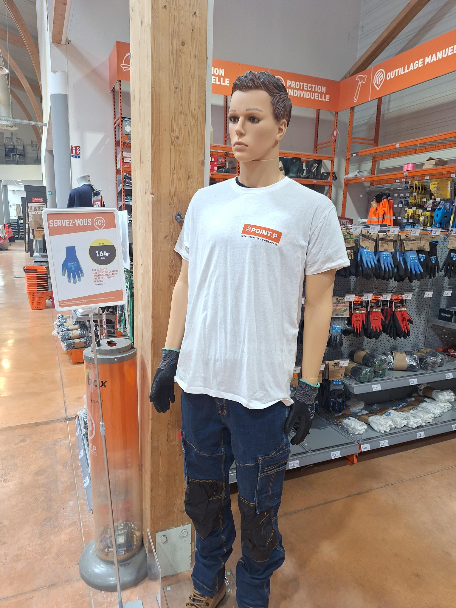 Foto 19 di POINT.P - Nîmes