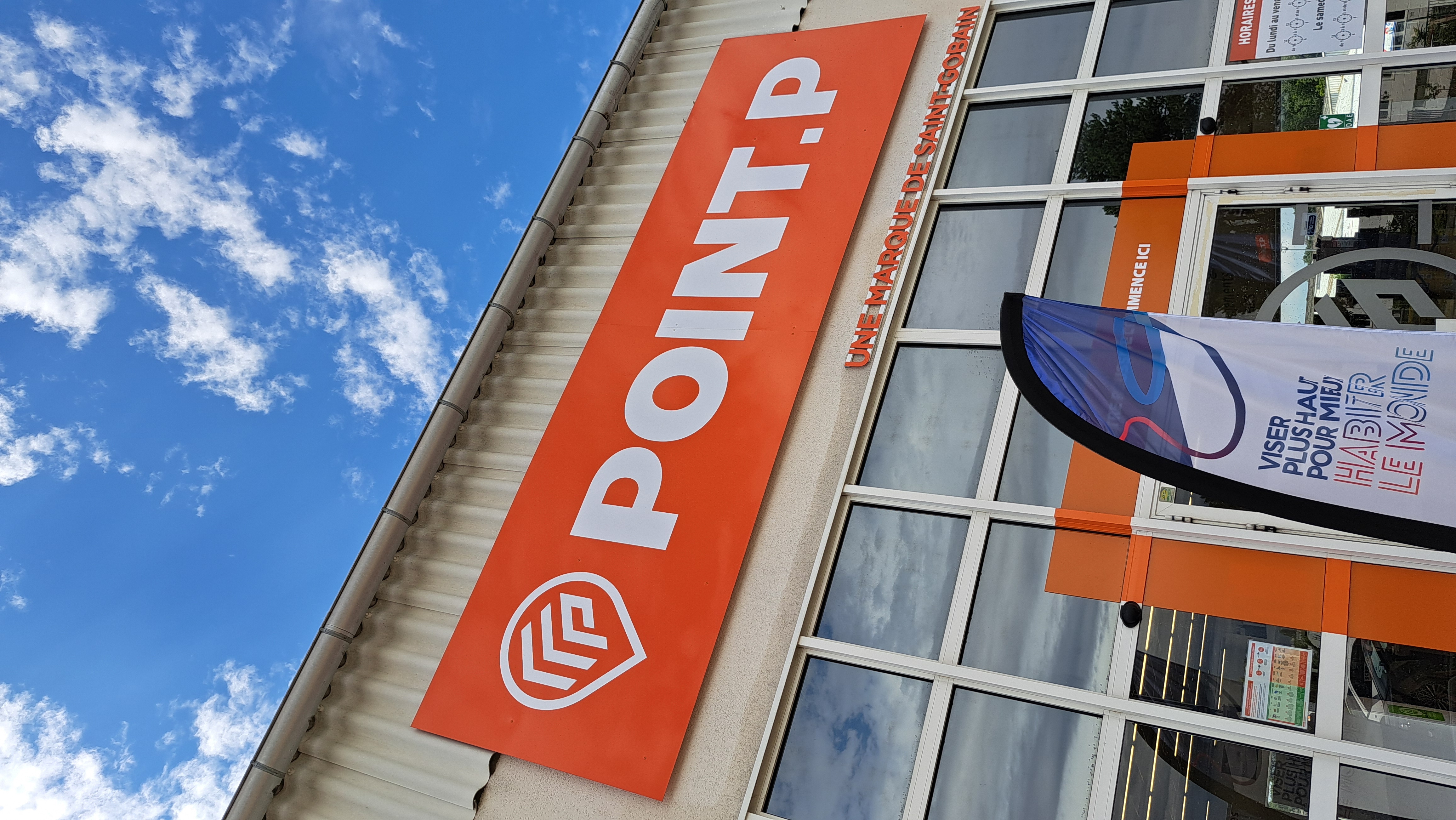 Foto 2 di POINT.P - Evreux