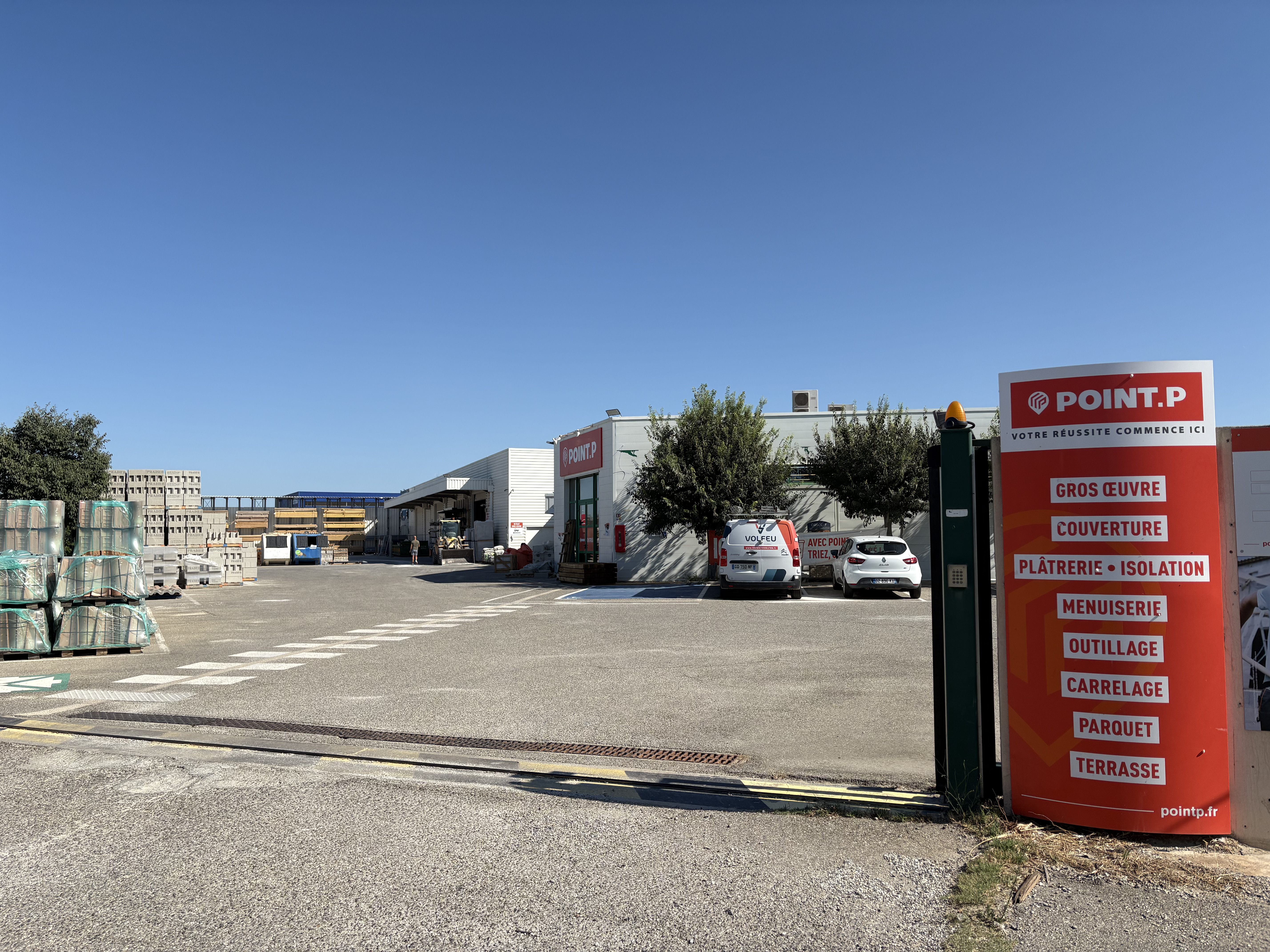 Foto 2 di POINT.P - Istres