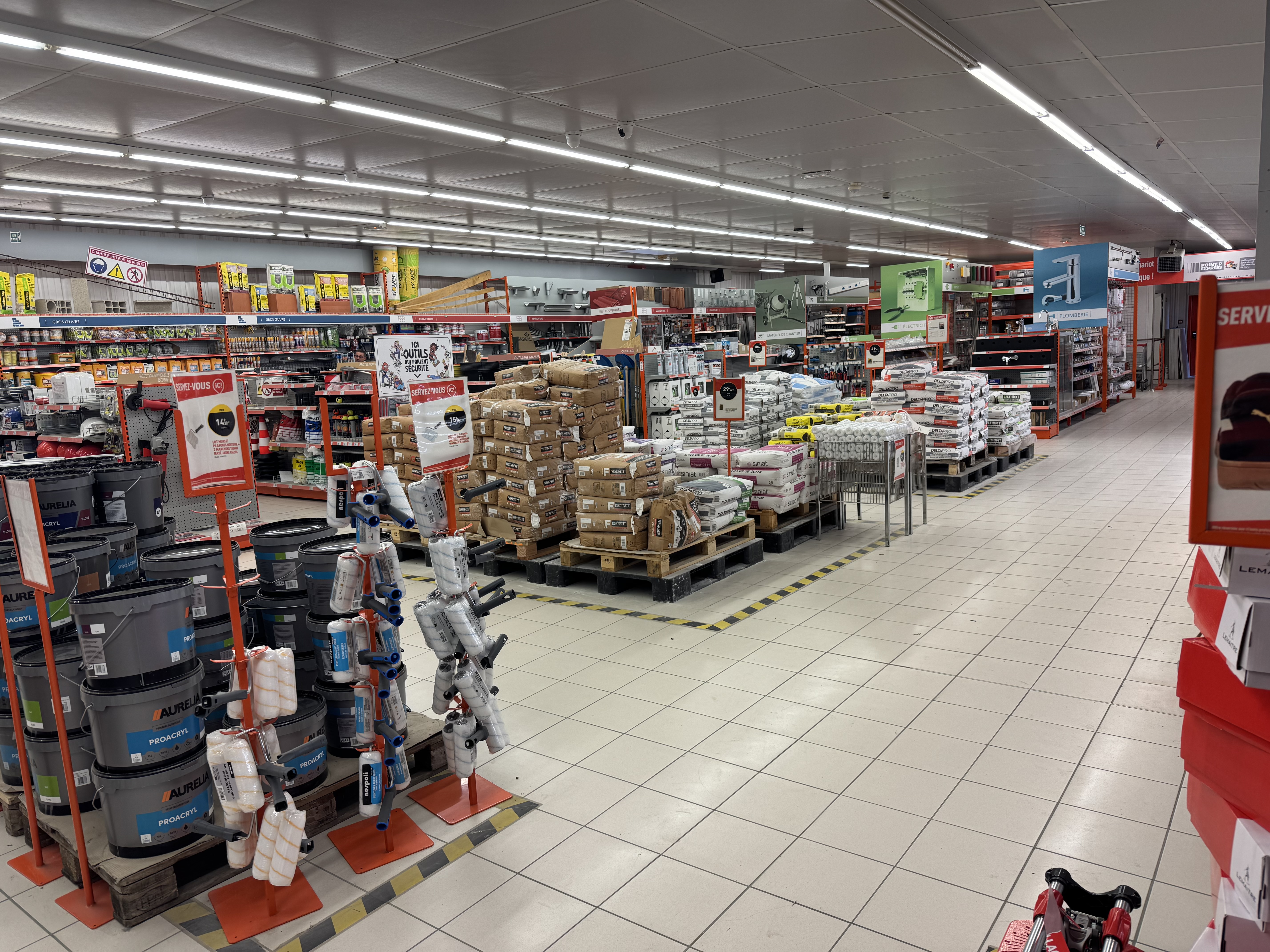 Foto 6 di POINT.P - La Queue-lez-Yvelines