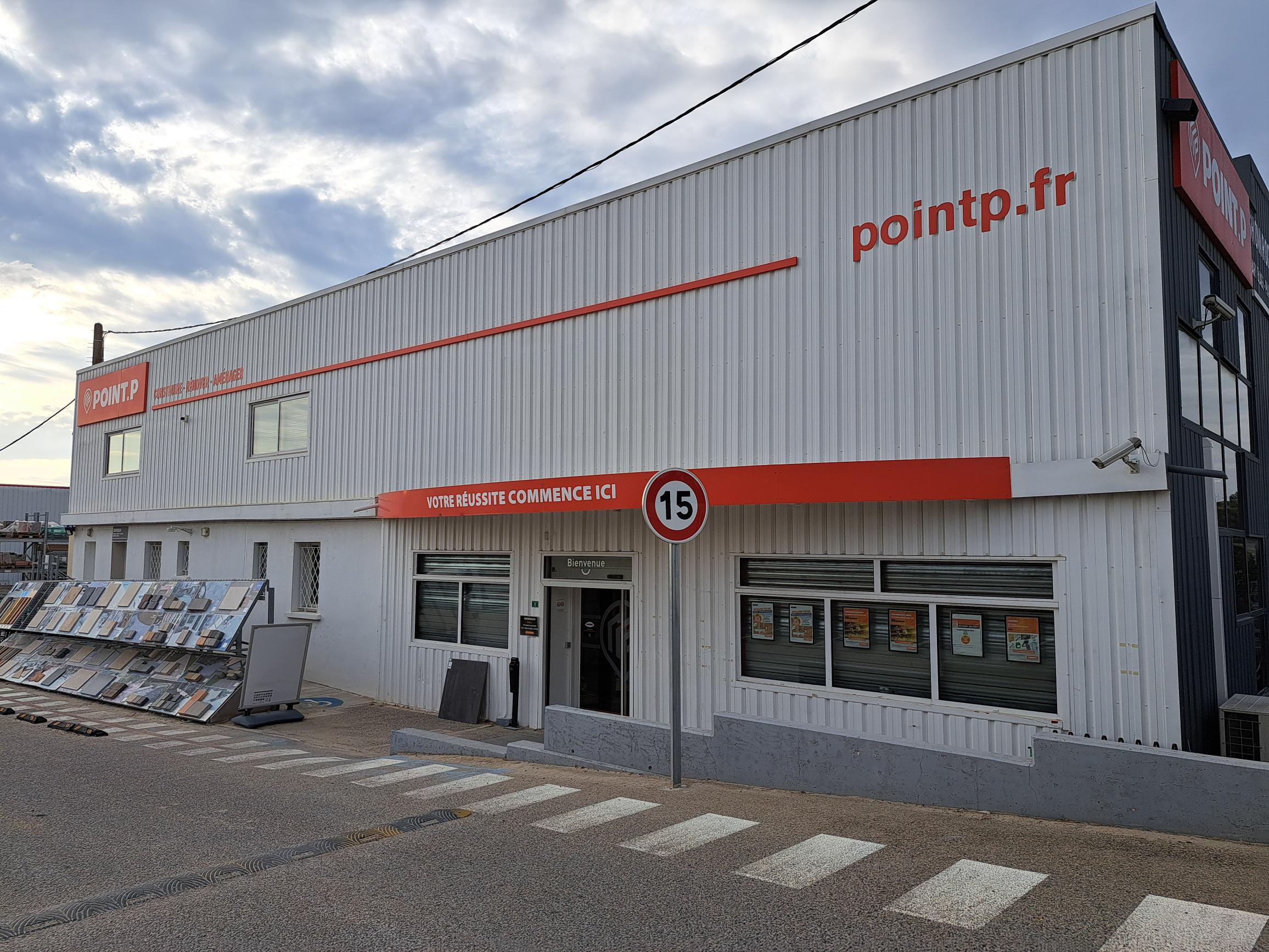 Foto 3 di POINT.P