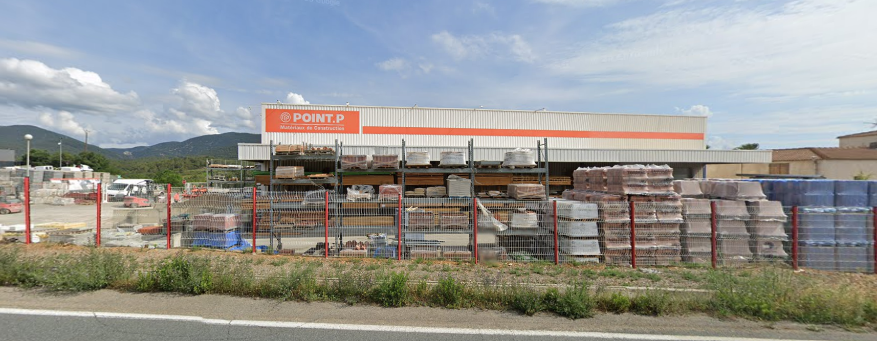 Foto 1 di POINT.P - Saint-Chinian