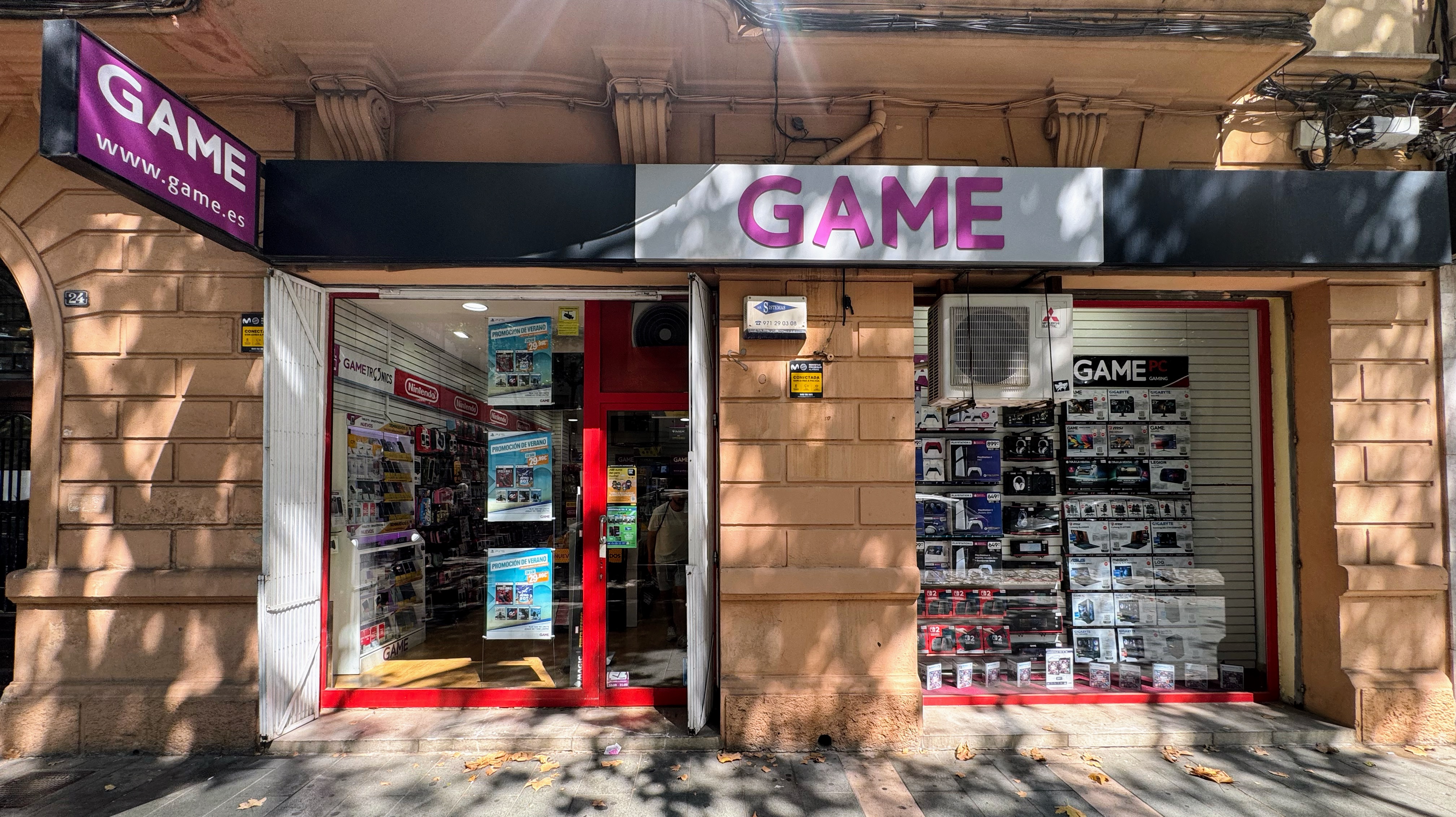 Foto 2 di GAME