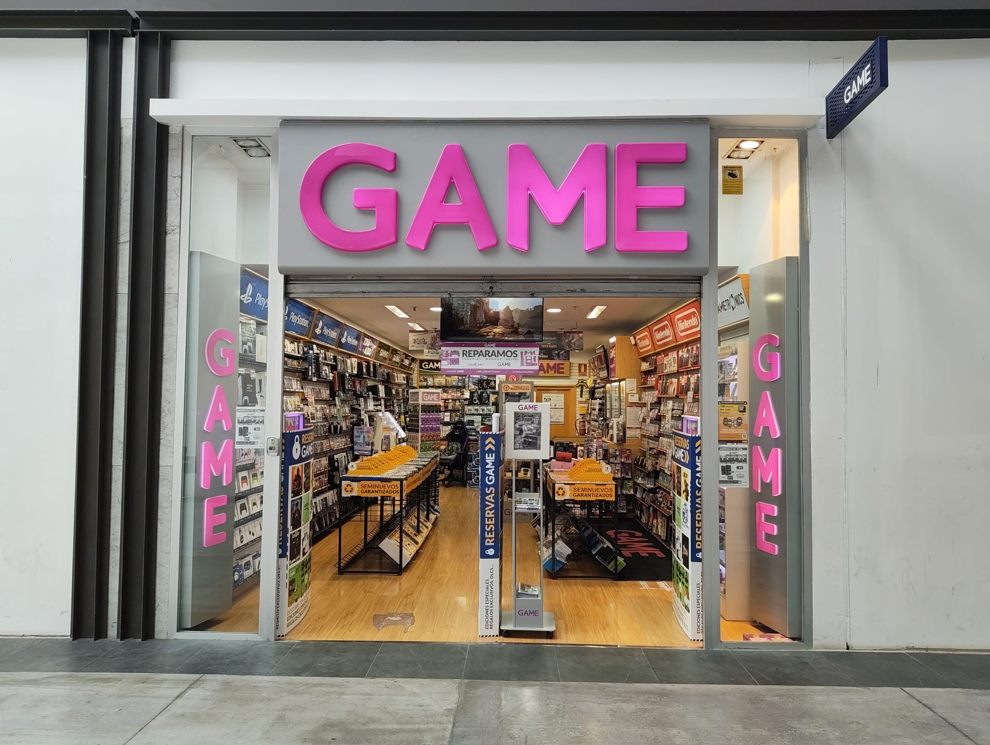 Foto 2 di GAME