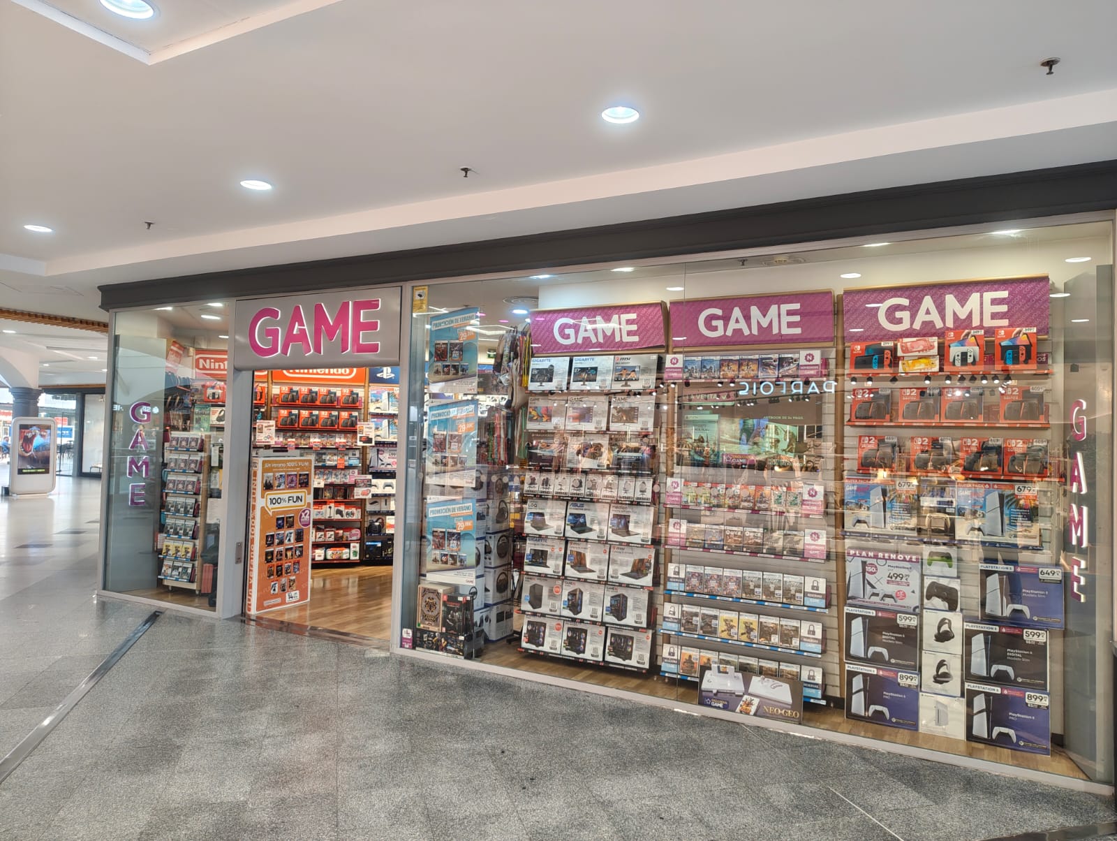 Foto 2 di GAME
