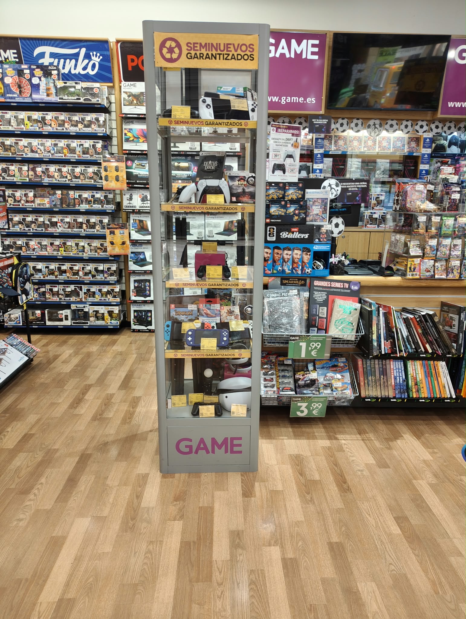Foto 12 di GAME