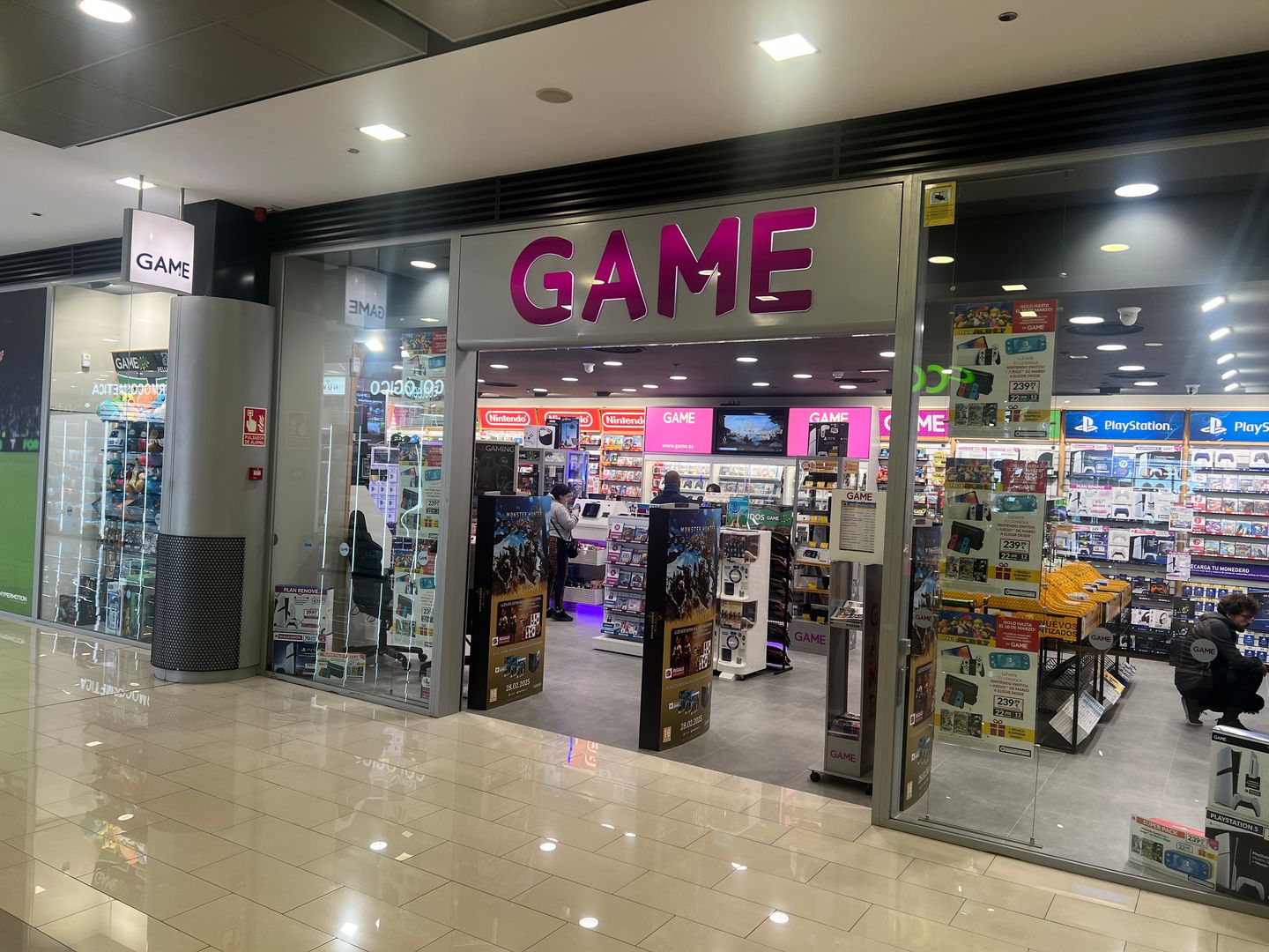 Foto 2 di GAME