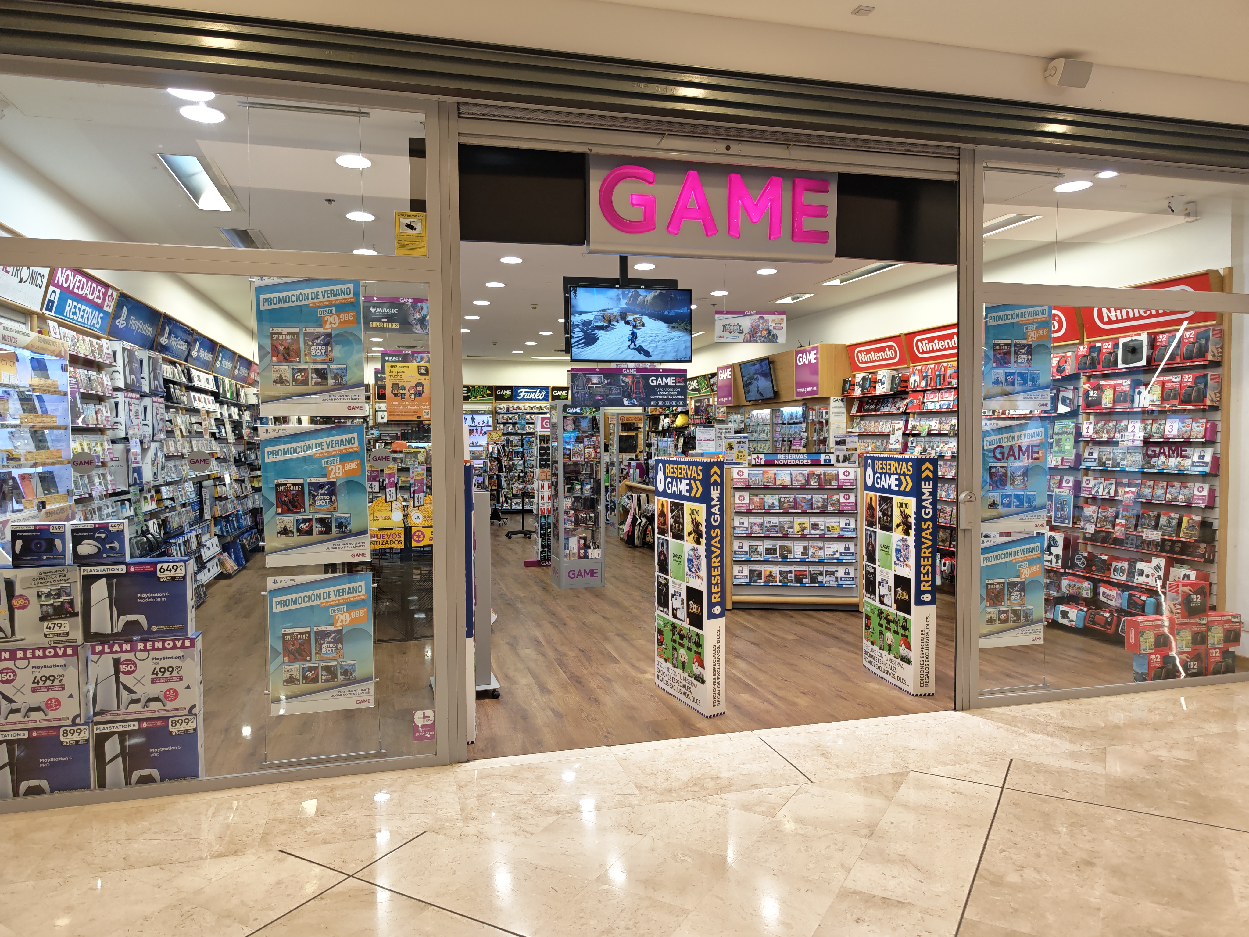 Foto 2 di GAME