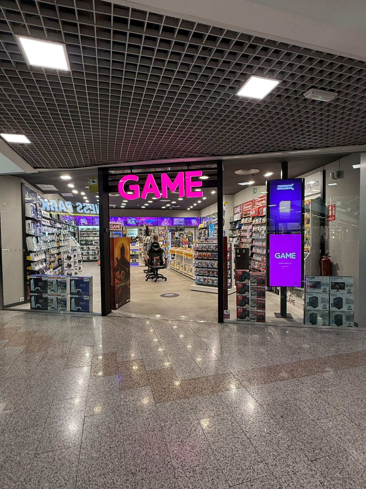 Foto 2 di GAME