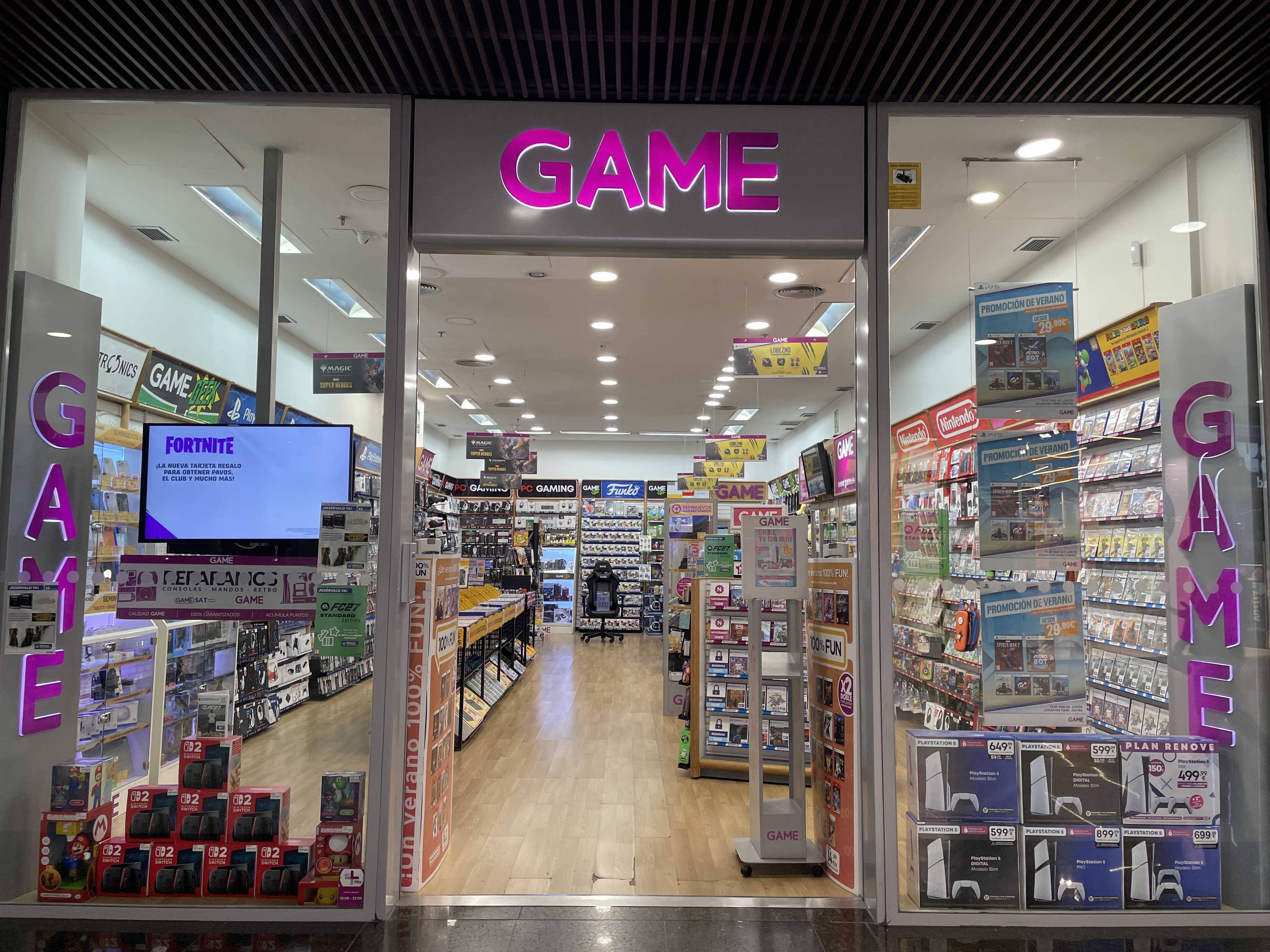 Foto 2 di GAME