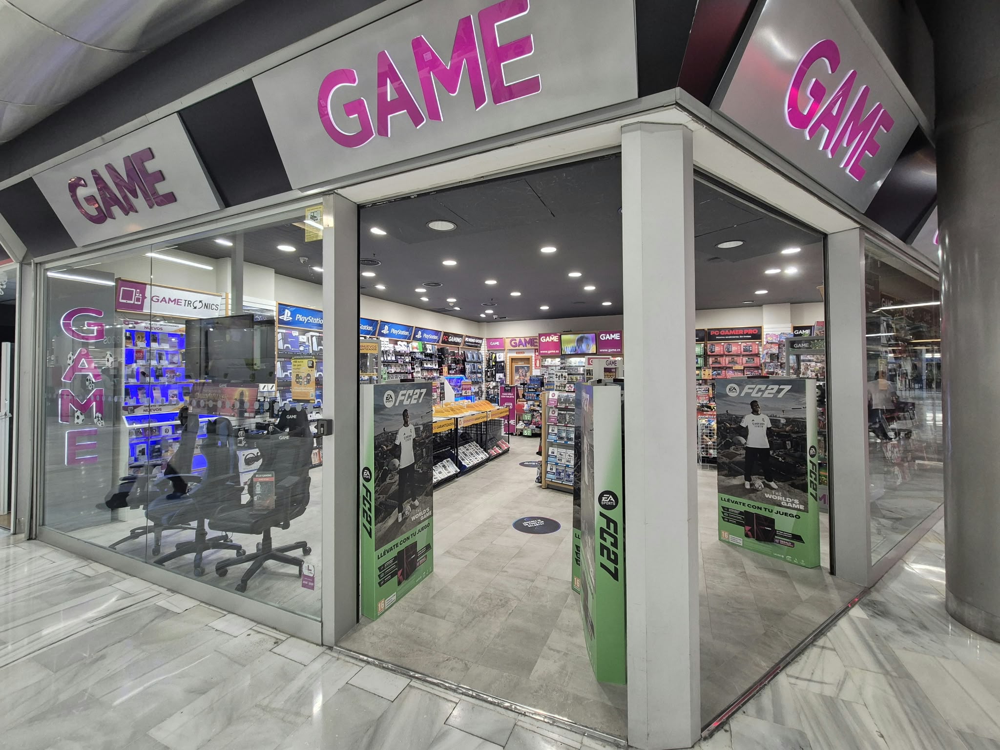Foto 2 di GAME