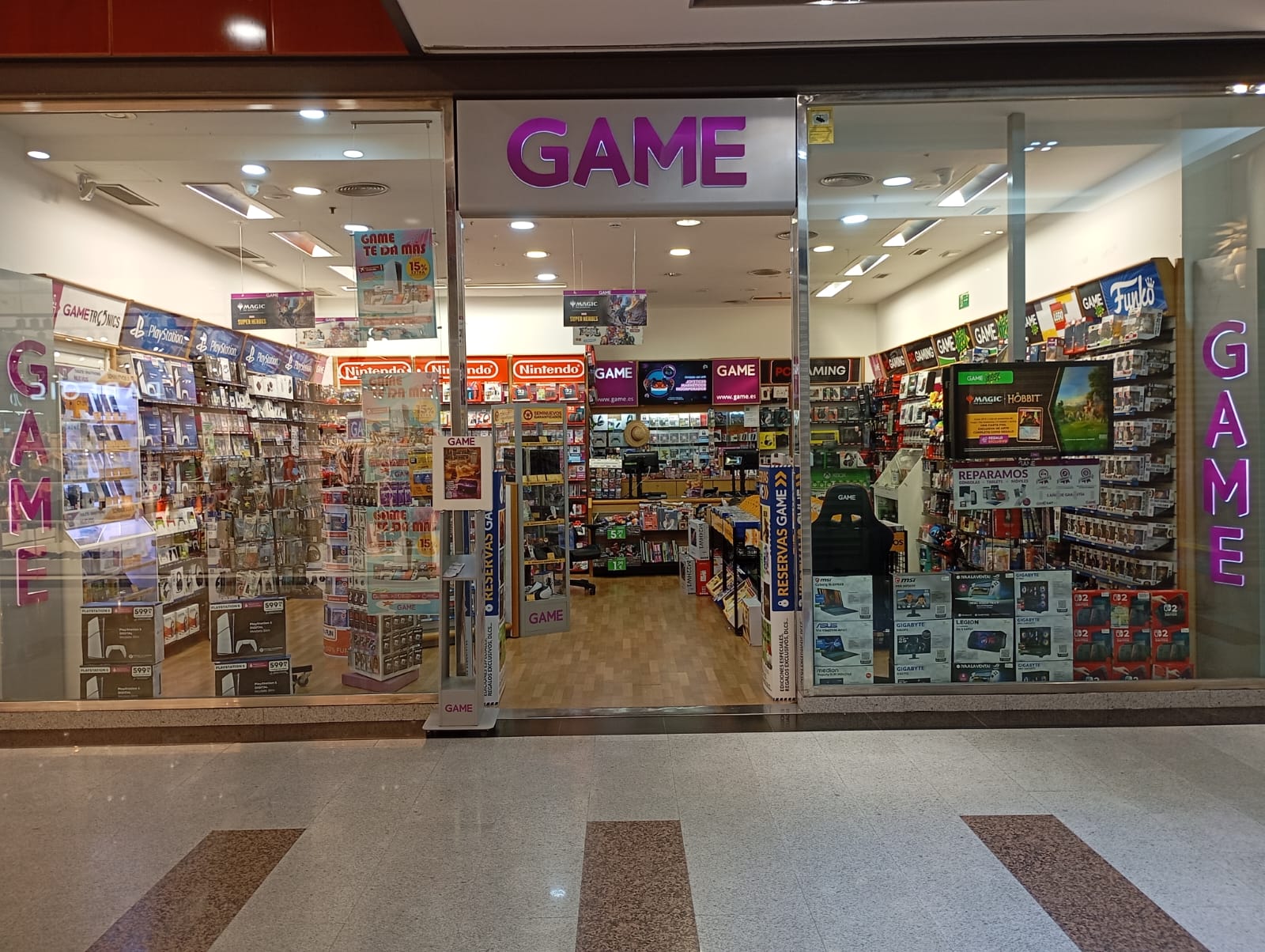 Foto 2 di GAME