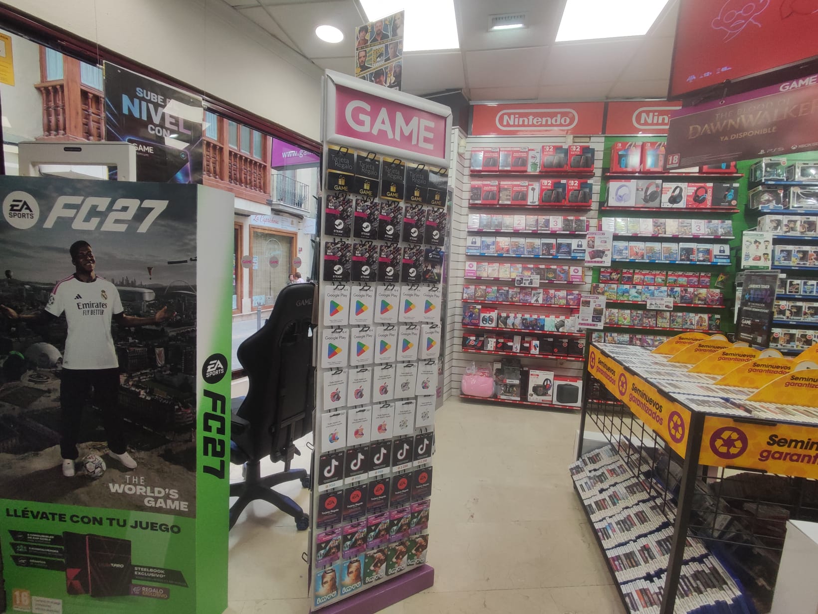 Foto 4 di GAME