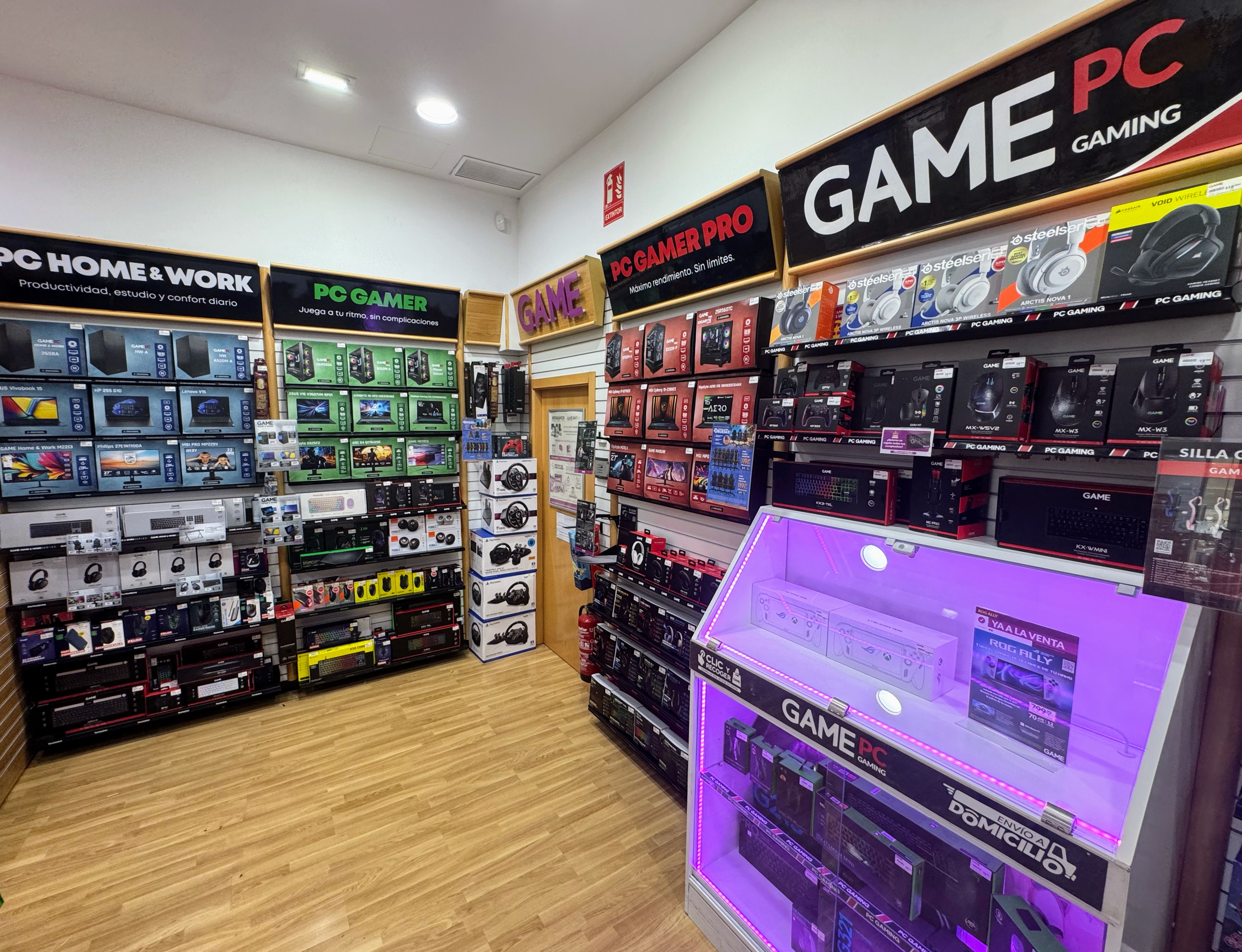 Photo 10 of GAME