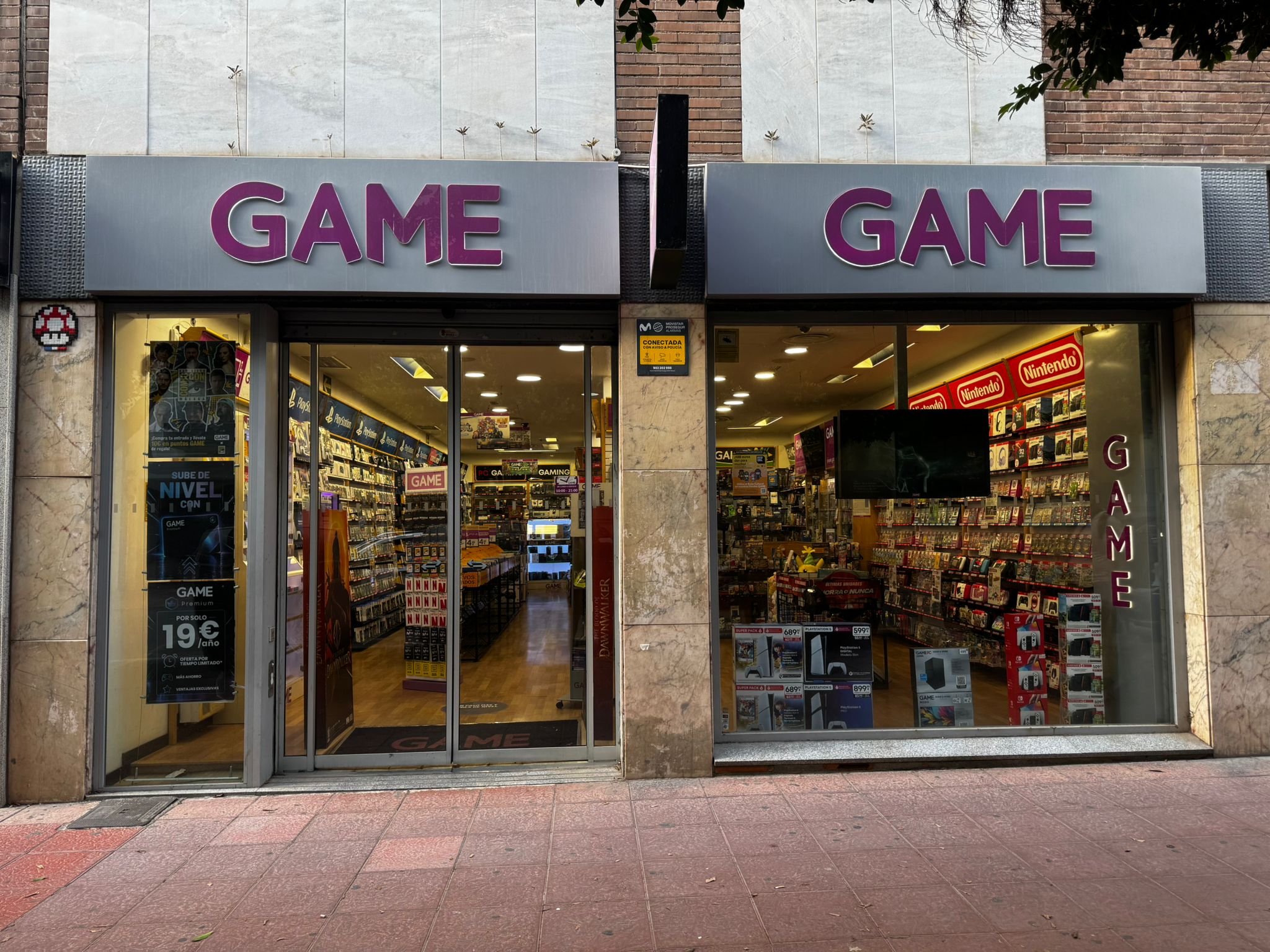 Foto 2 di GAME