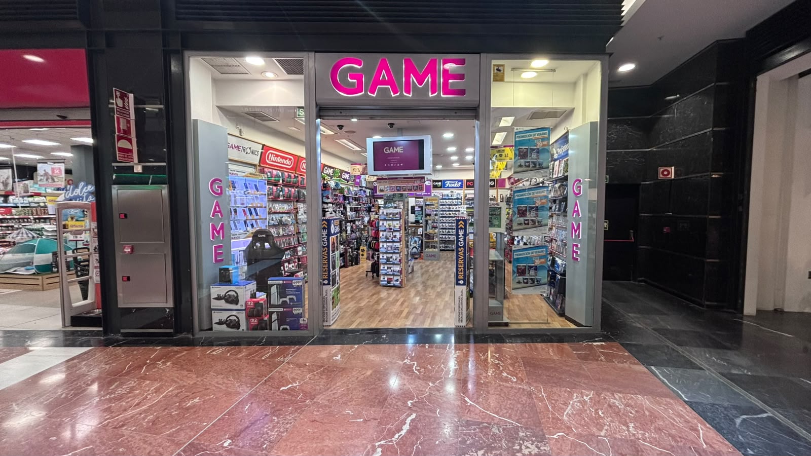 Foto 2 di GAME