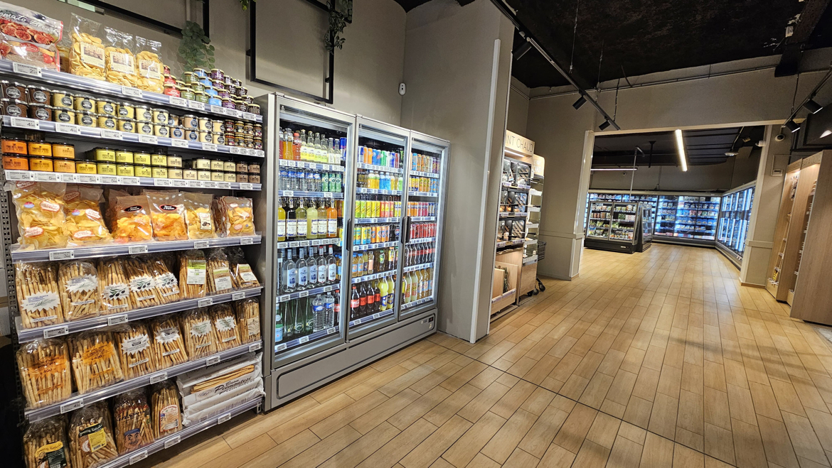 Photo 4 of SPAR