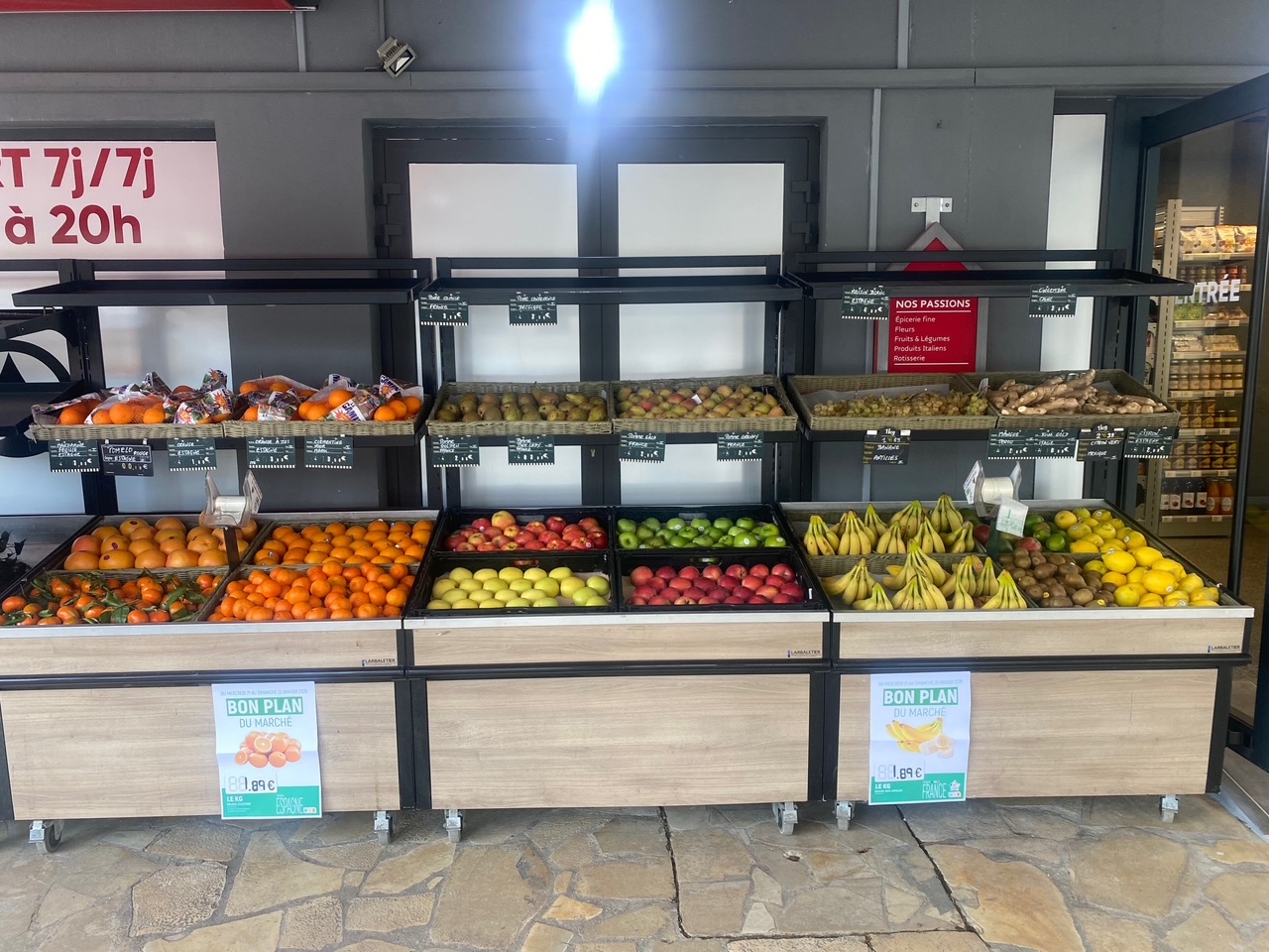 Foto 10 di SPAR