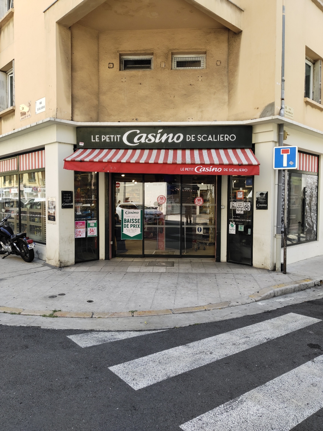 Foto 2 di Le Petit Casino
