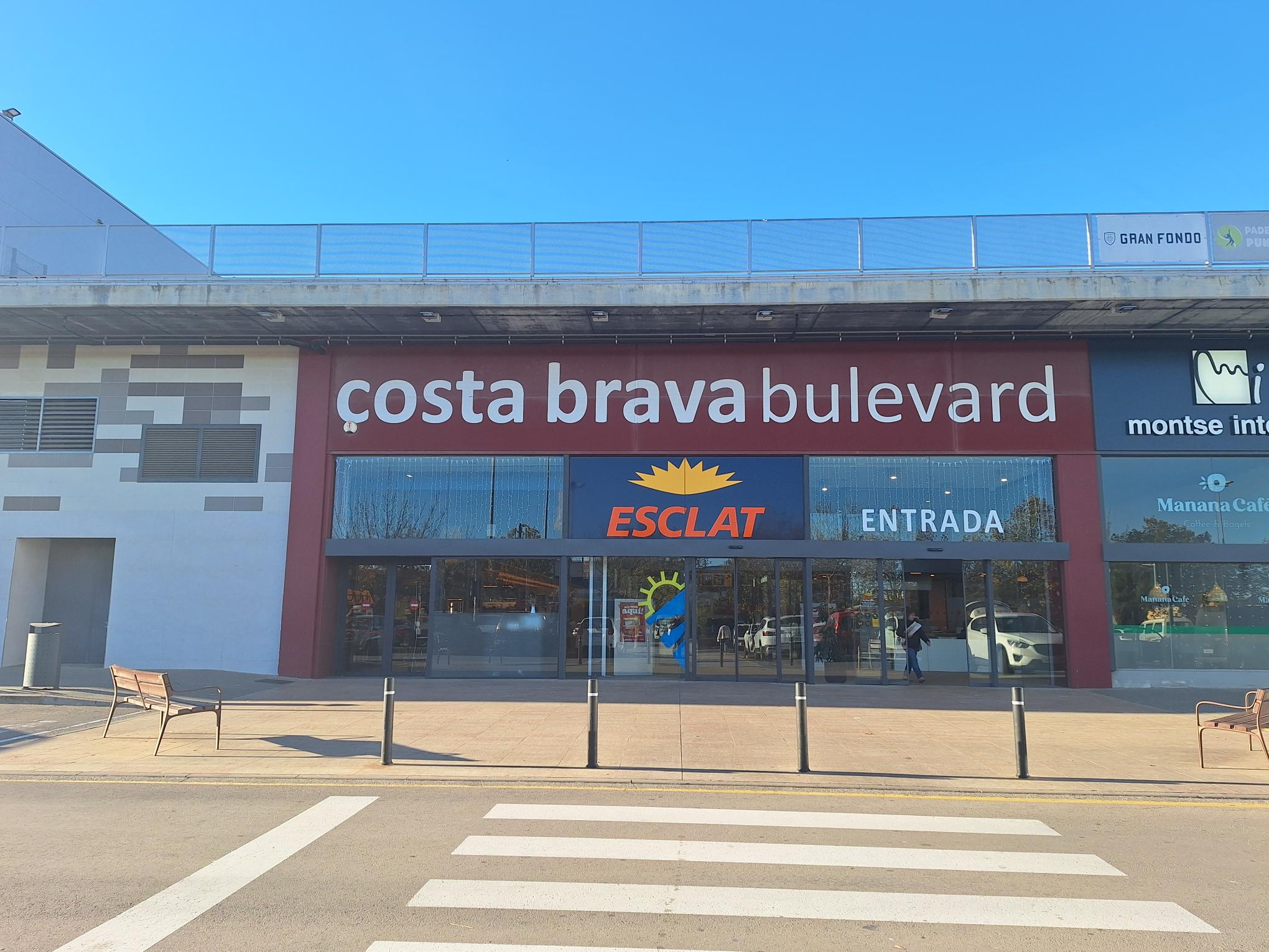 Foto 2 di Esclat