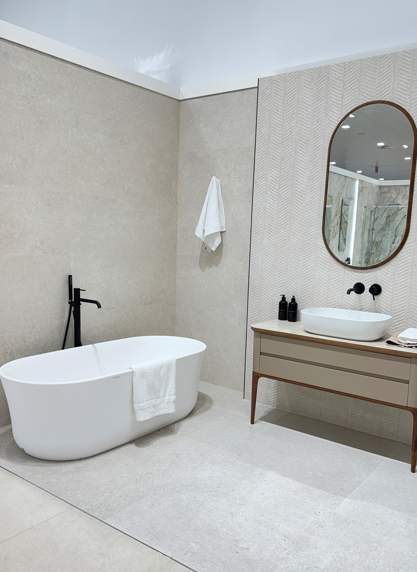 Foto 9 di PORCELANOSA Málaga