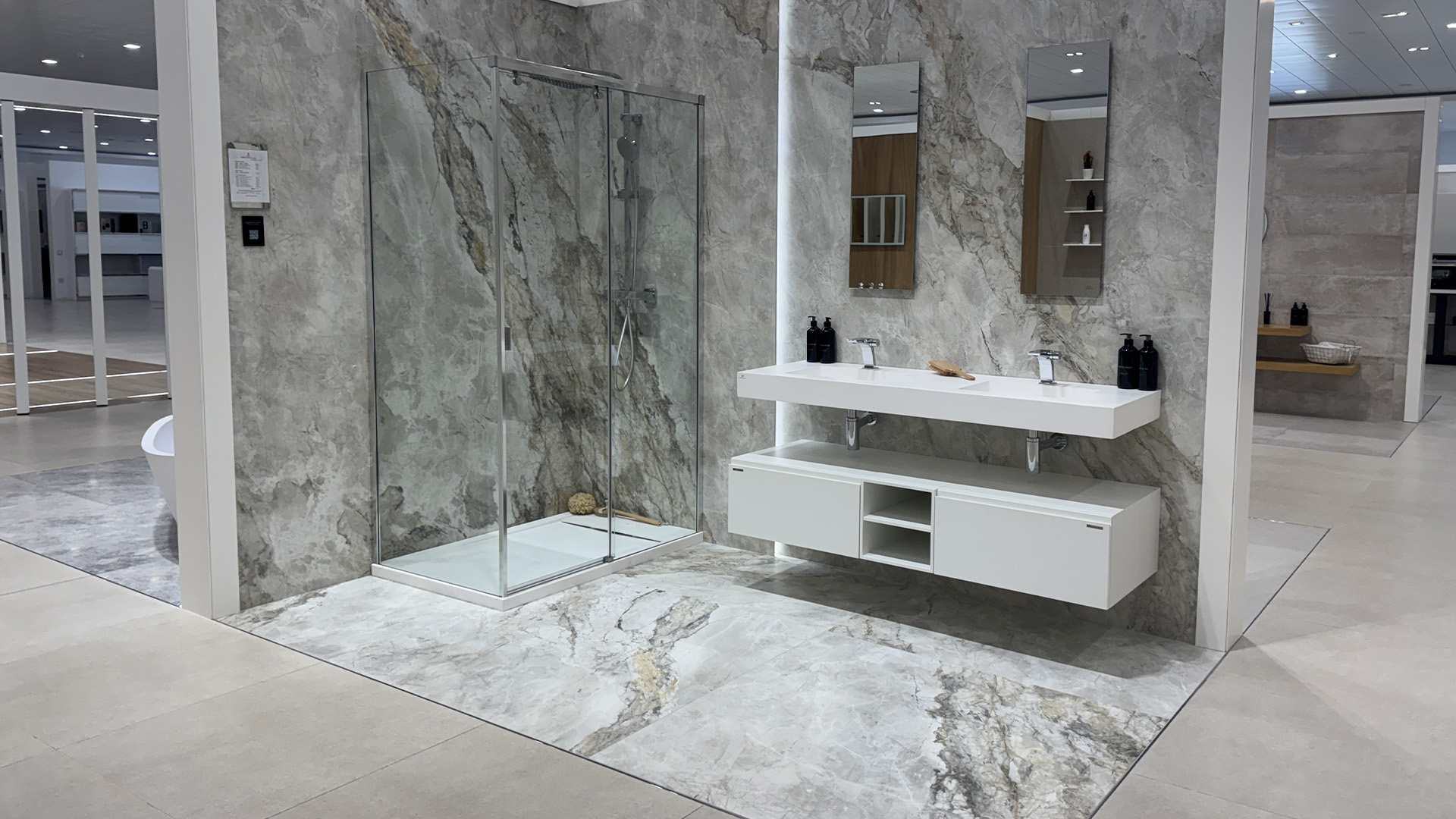 Foto 3 di PORCELANOSA Málaga