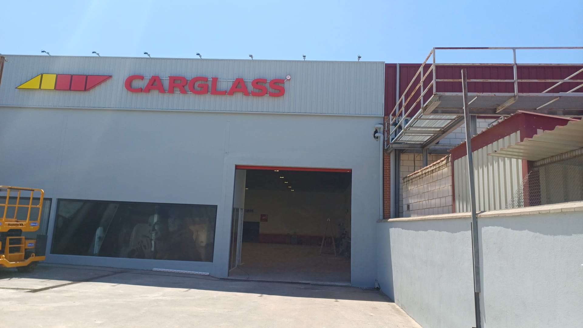 Foto 1 di Carglass