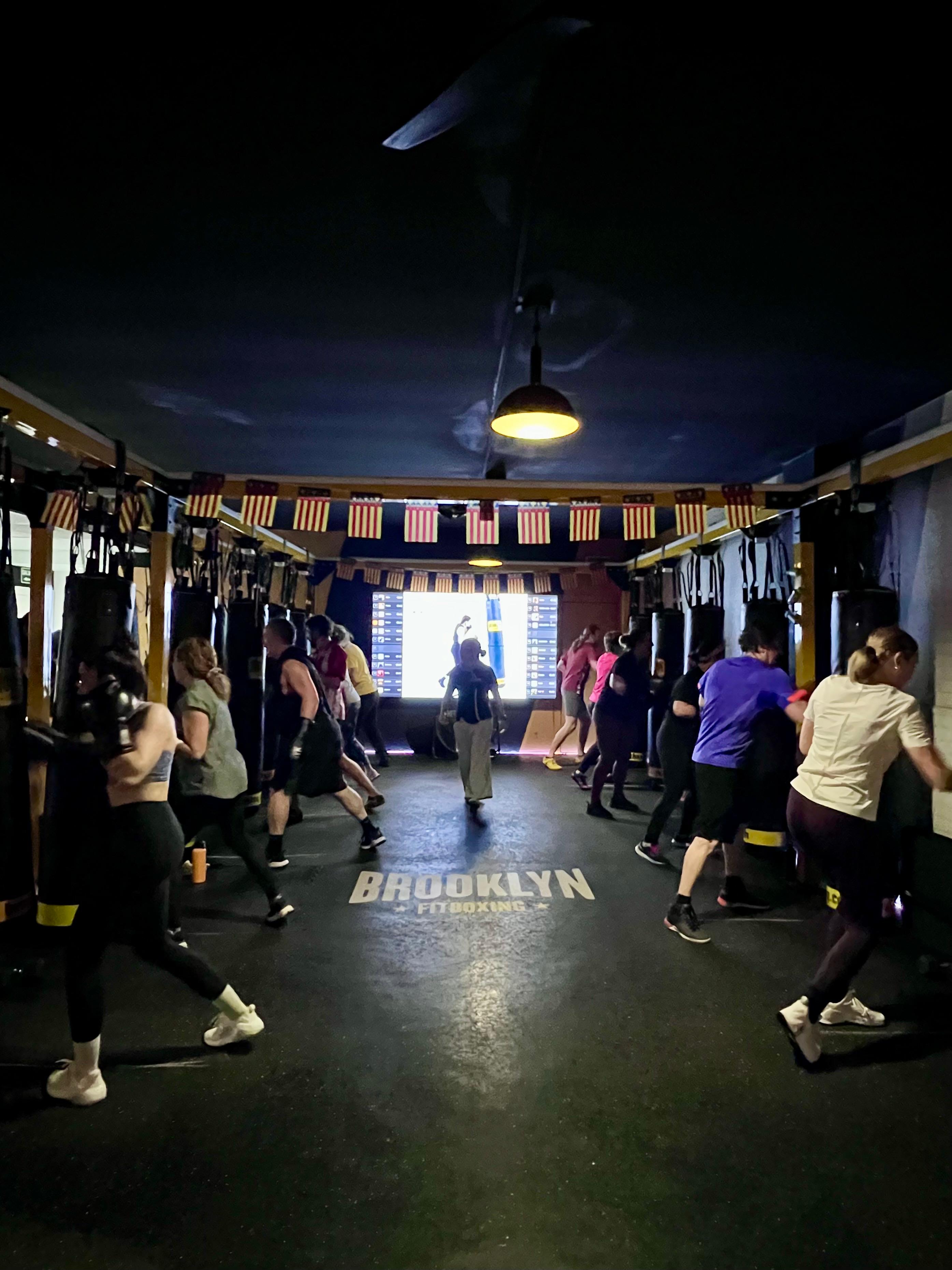 Fotografia 136 de Brooklyn Fitboxing Botánico