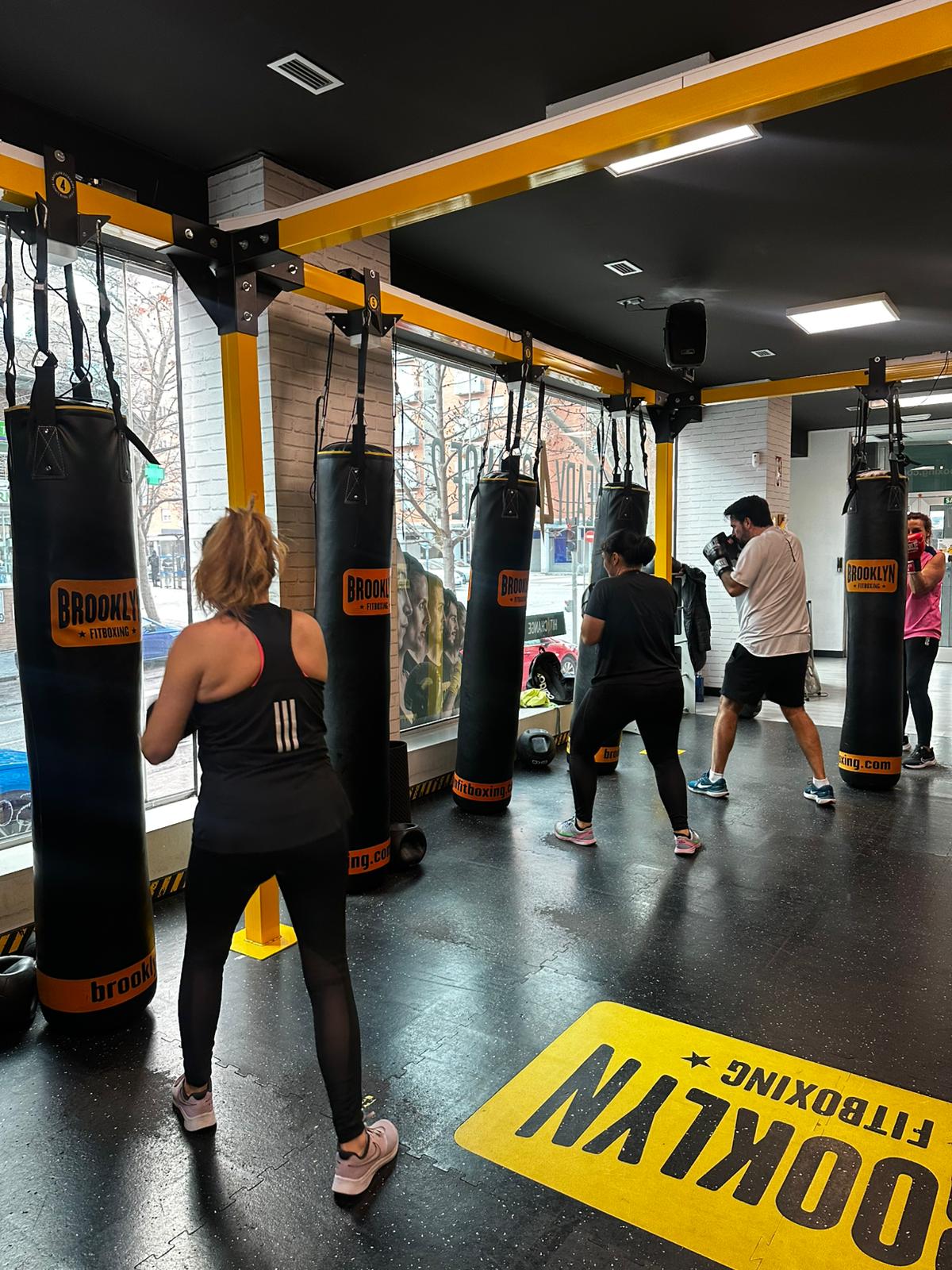 Fotografia 38 de Brooklyn Fitboxing Las rosas
