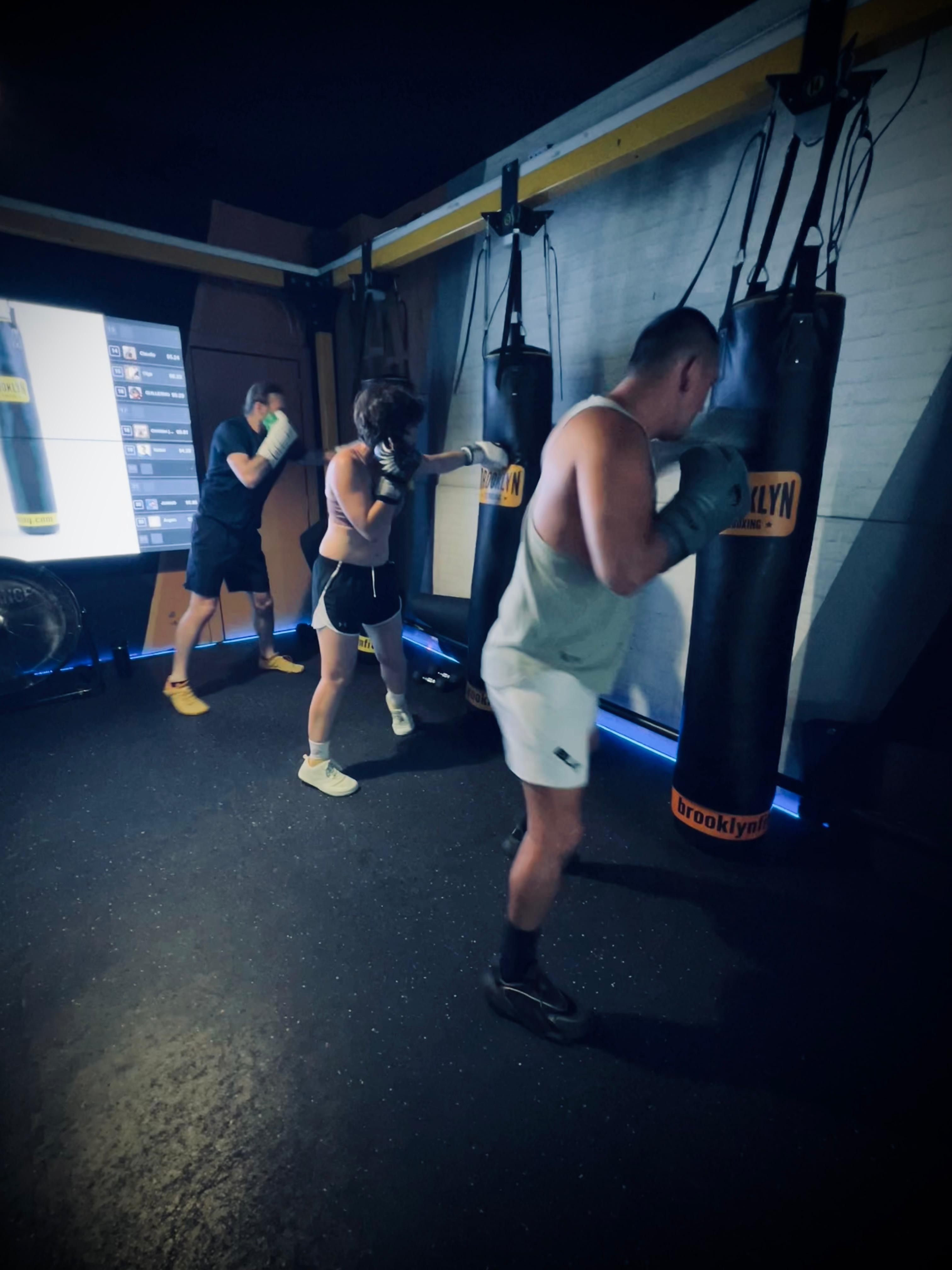 Fotografia 168 de Brooklyn Fitboxing Botánico