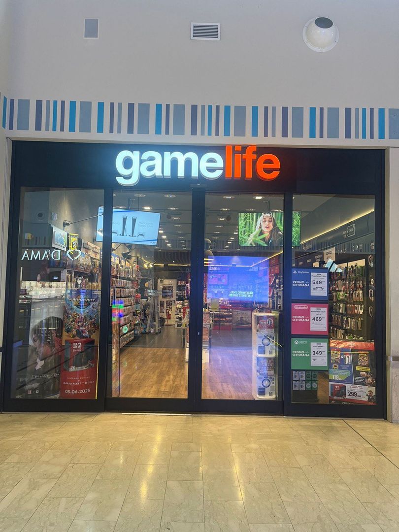 Foto 2 di GameStop