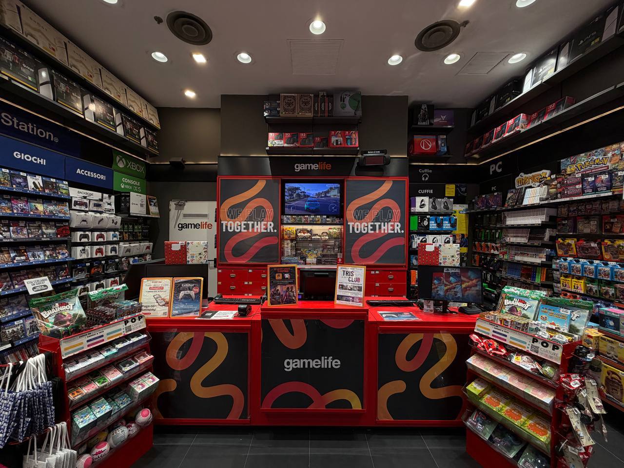 Foto 10 di GameStop